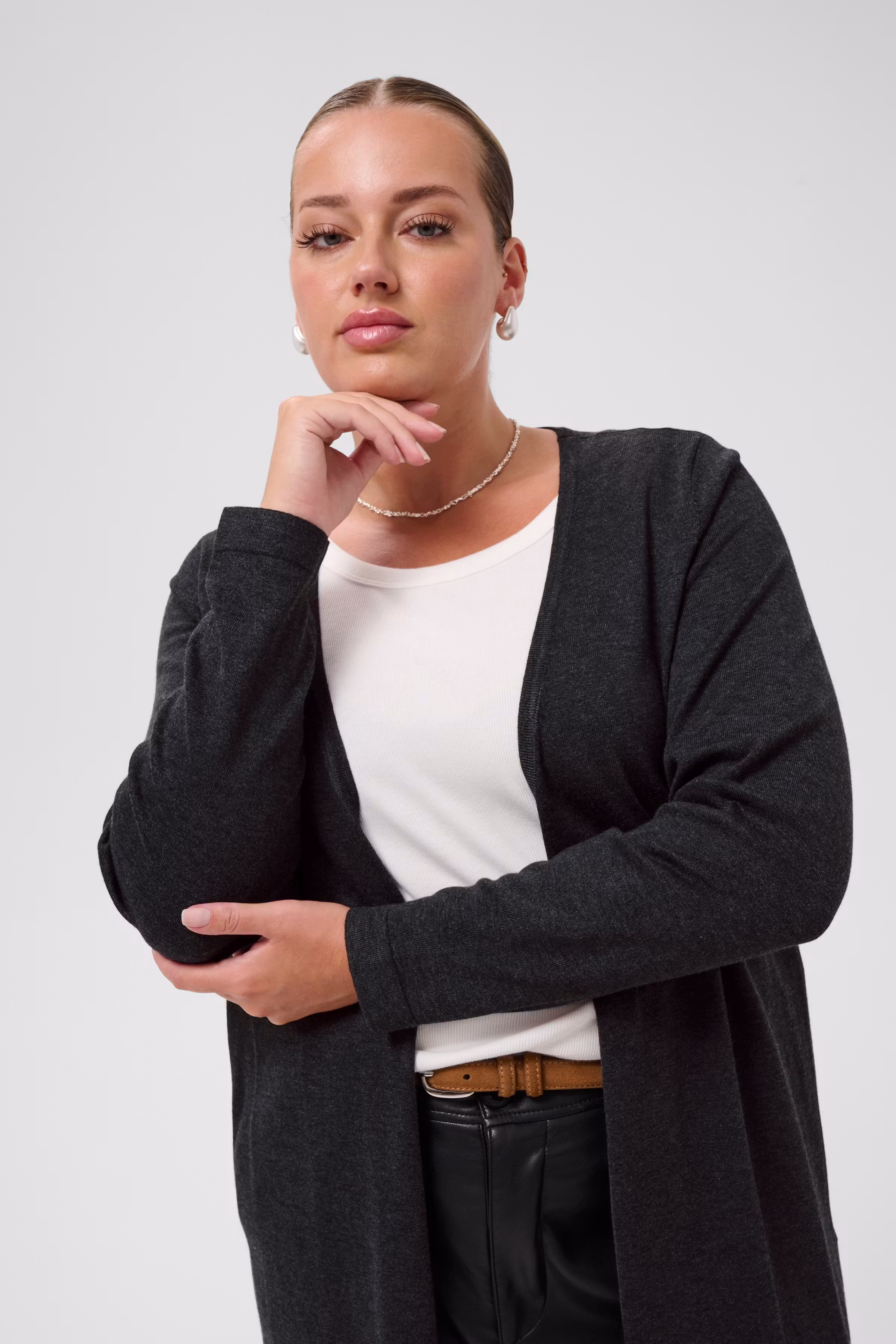 KCfarsia Cardigan LOOKBOOK DETAIL 10580339-100125