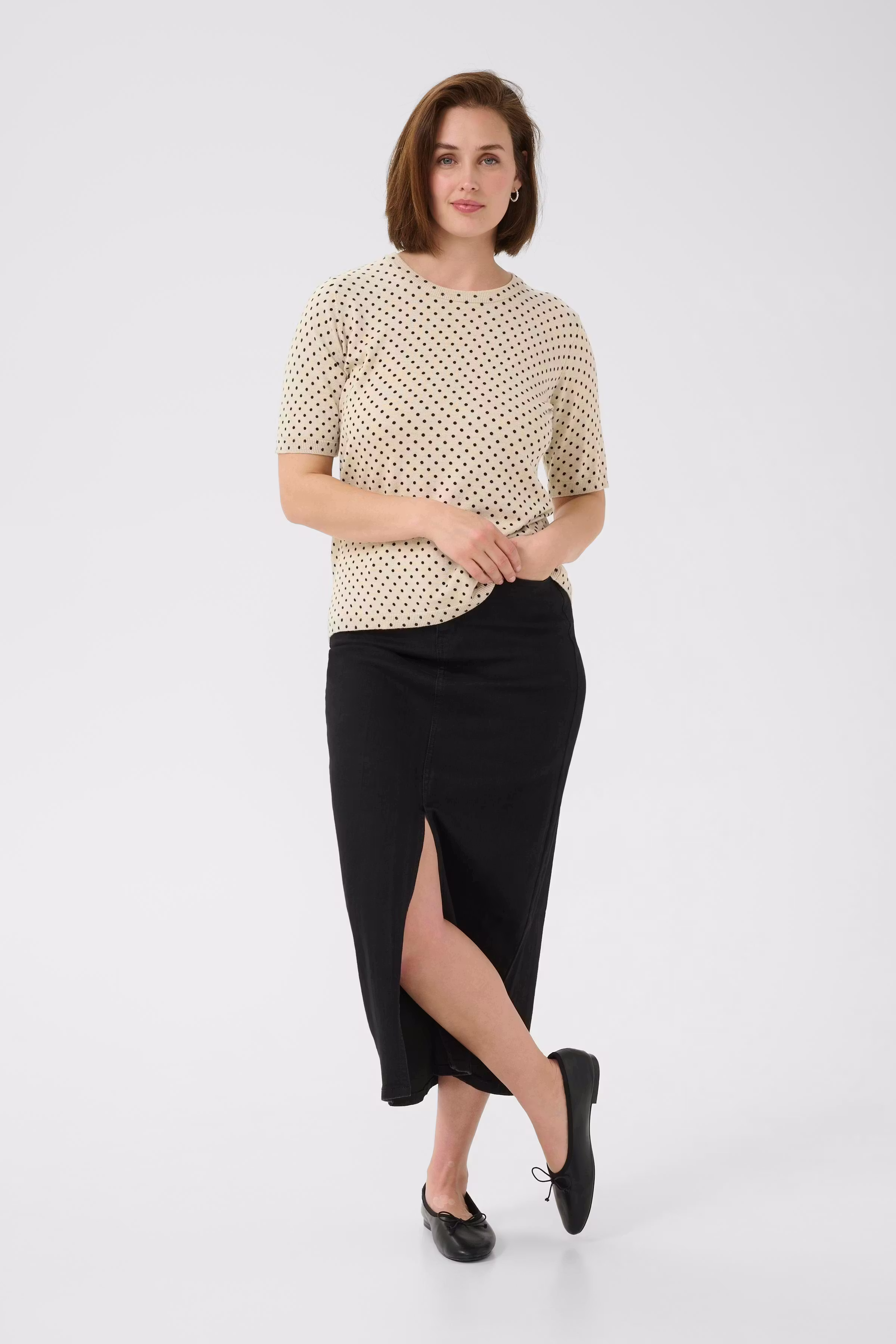 KAliz Pullover LOOKBOOK FRONT 10509548-107928