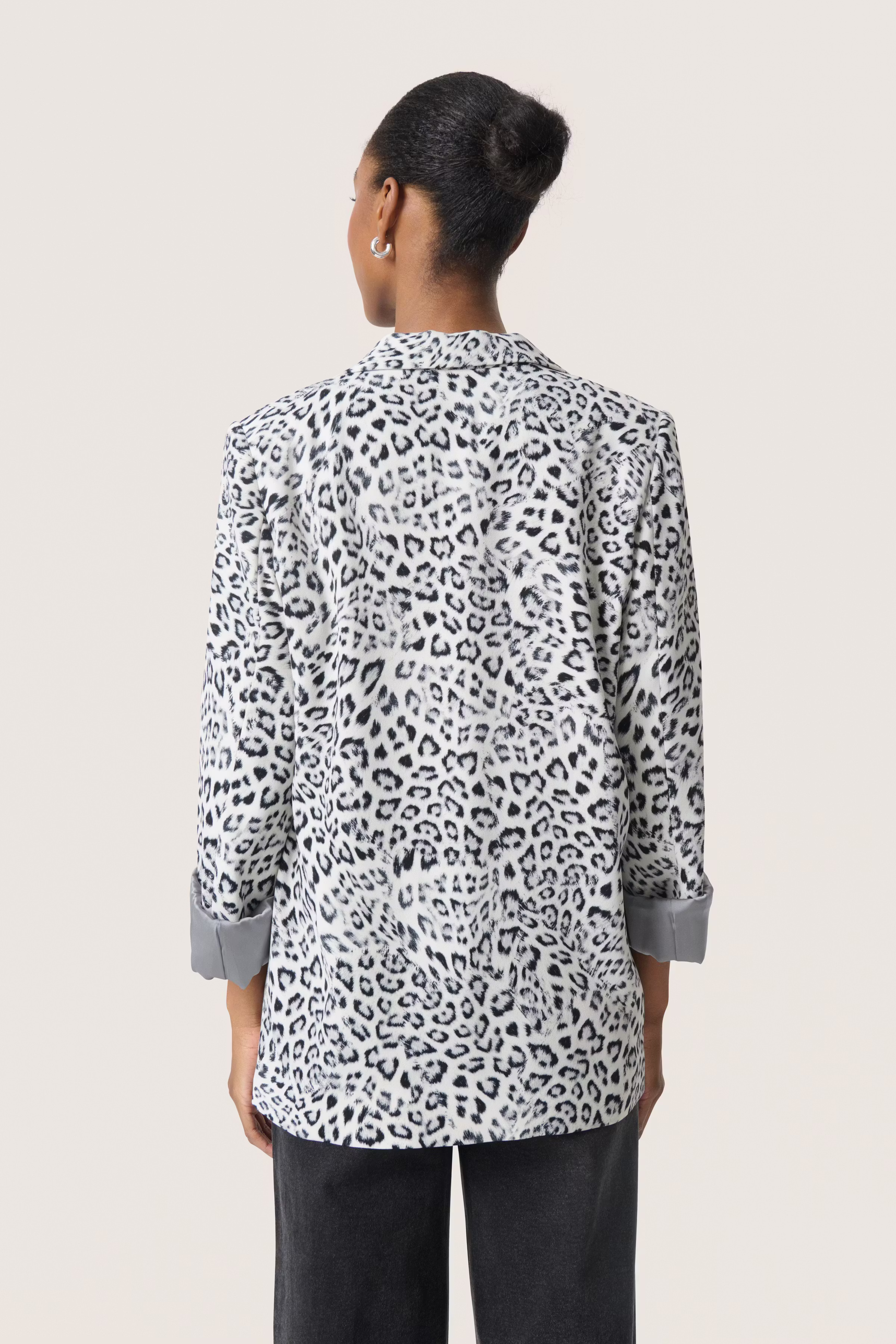 SLShirley Blazer LOOKBOOK BACK 30408730-304331