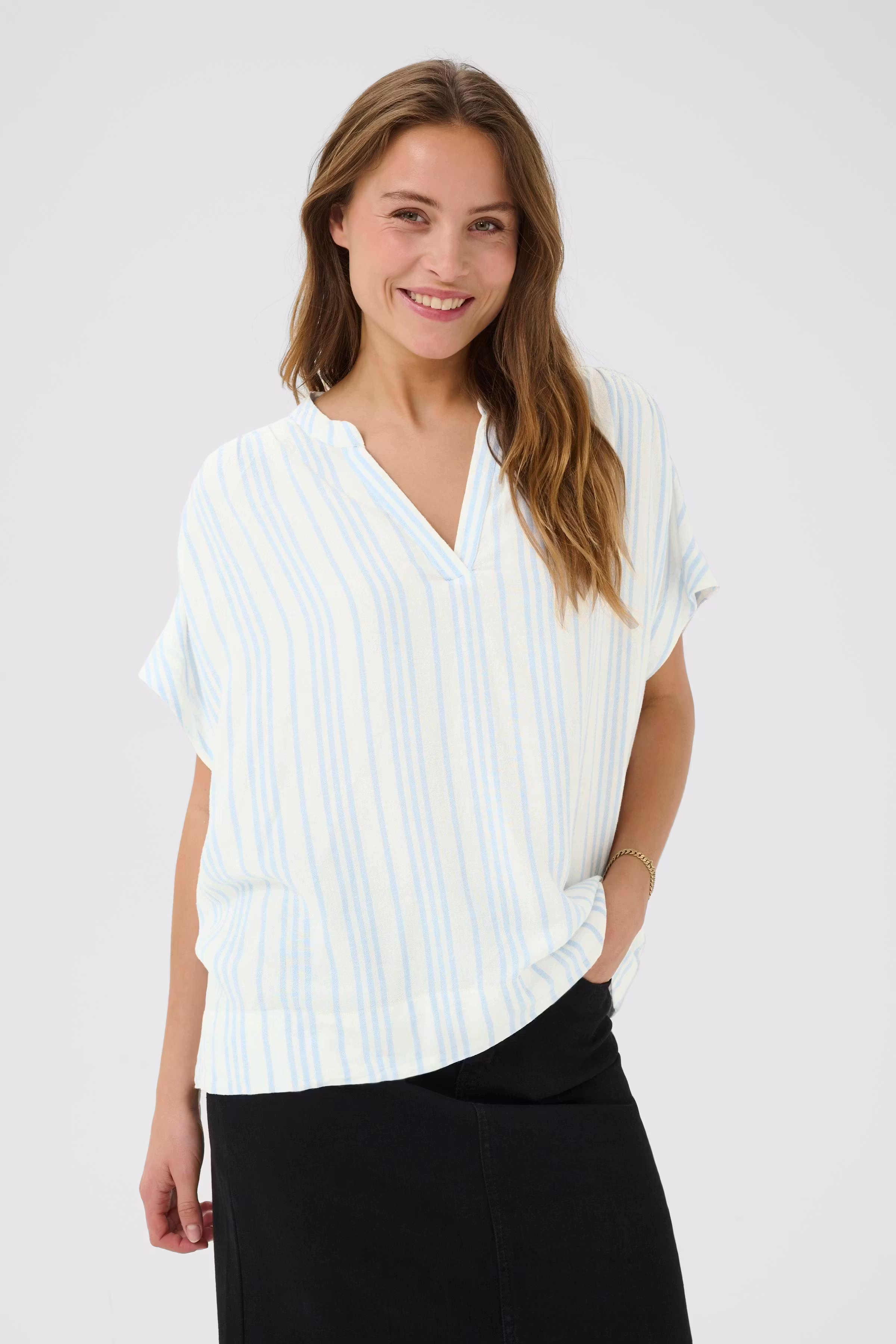 KAmilia Linen Top LOOKBOOK FRONT 10509670-107740