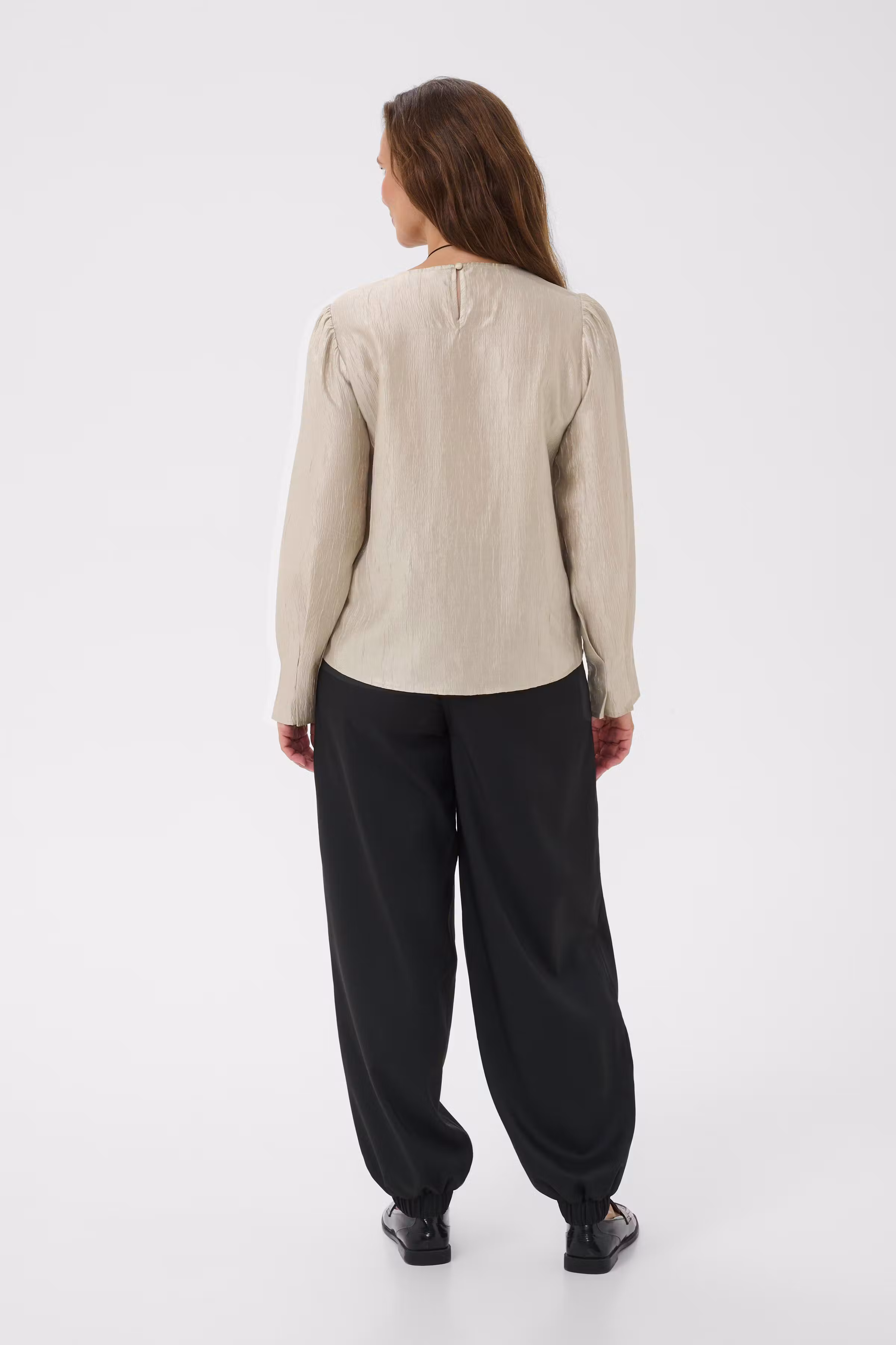 BPwinnie Blouse LOOKBOOK BACK 40200241-151305