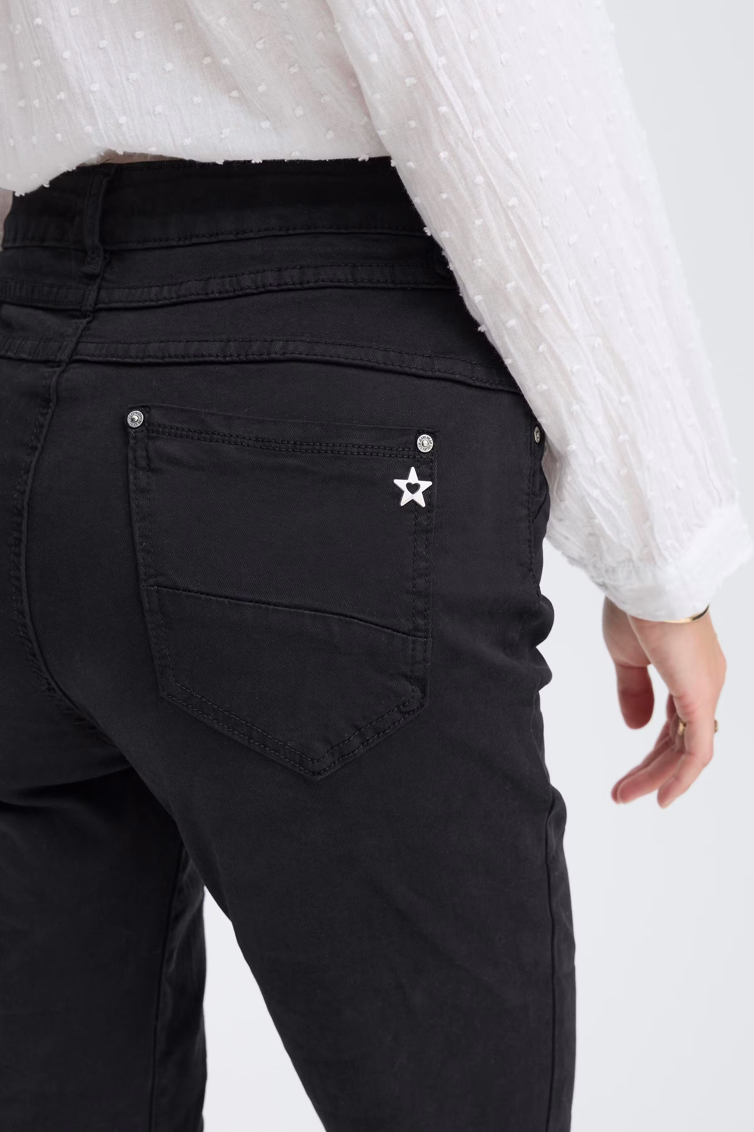 SBSPIROLA Jeans LOOKBOOK DETAIL 22101073-190303