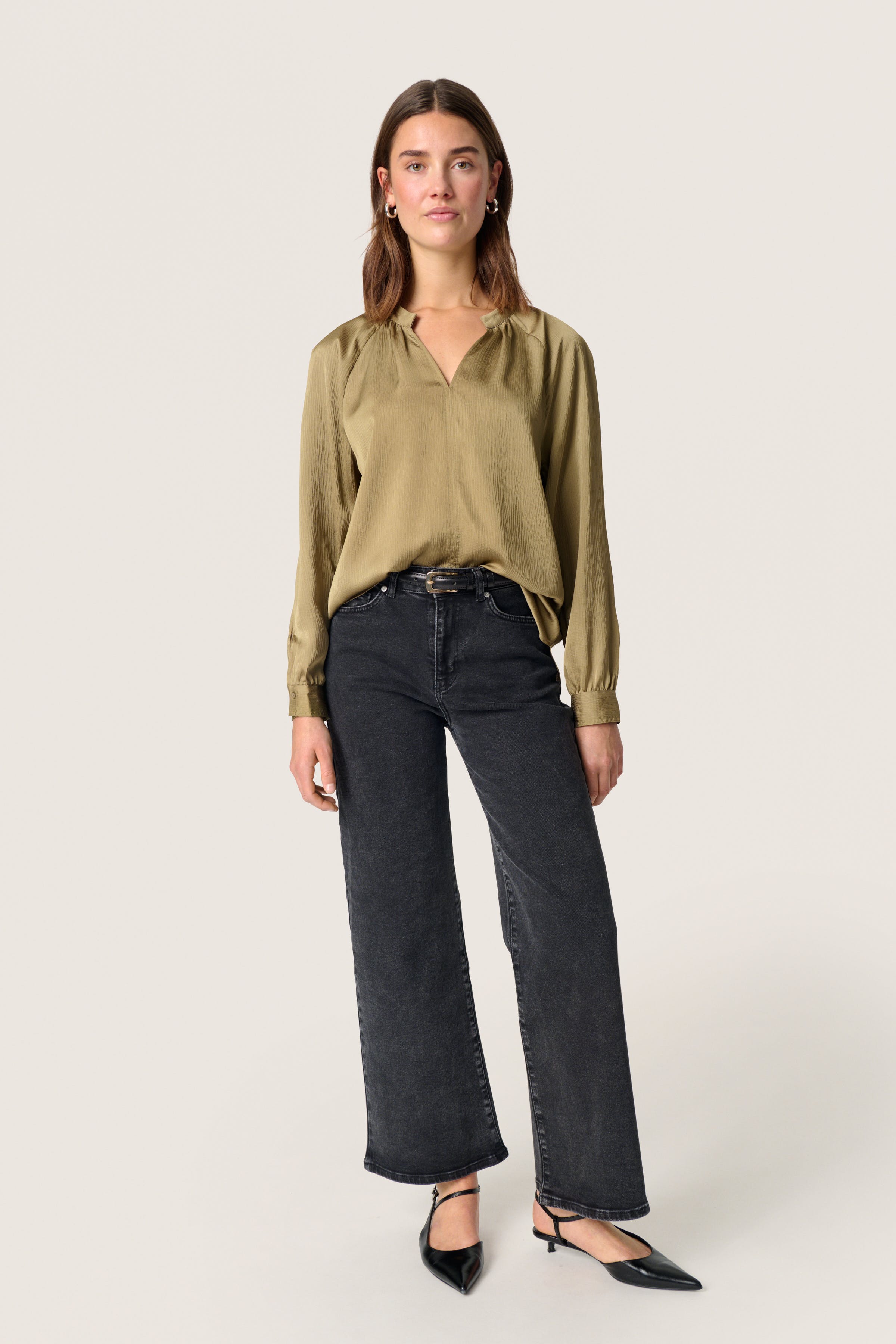 SLIoana Blus LOOKBOOK FRONT 30407197-180617