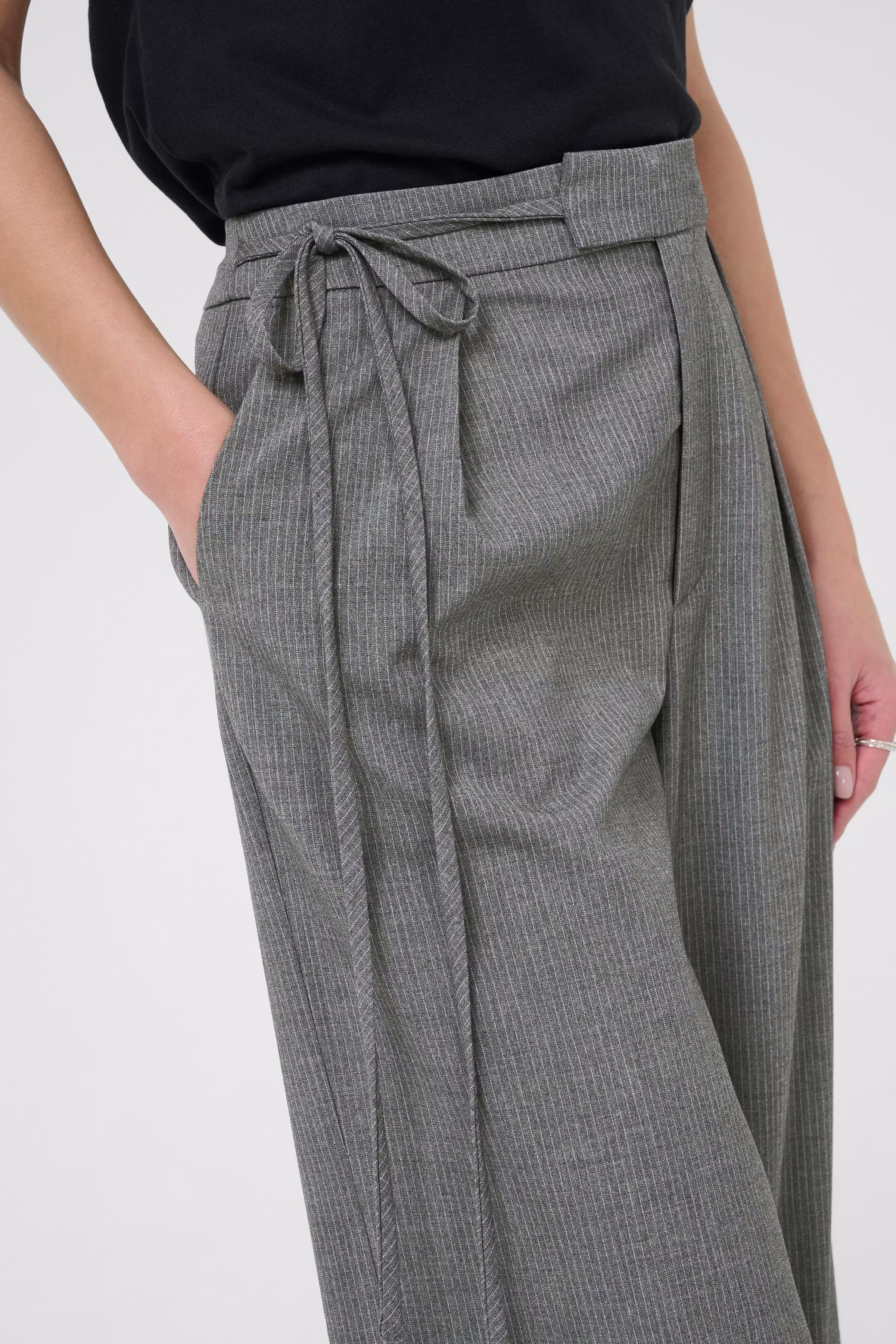 KAellie Trousers LOOKBOOK DETAIL 10510548-108214