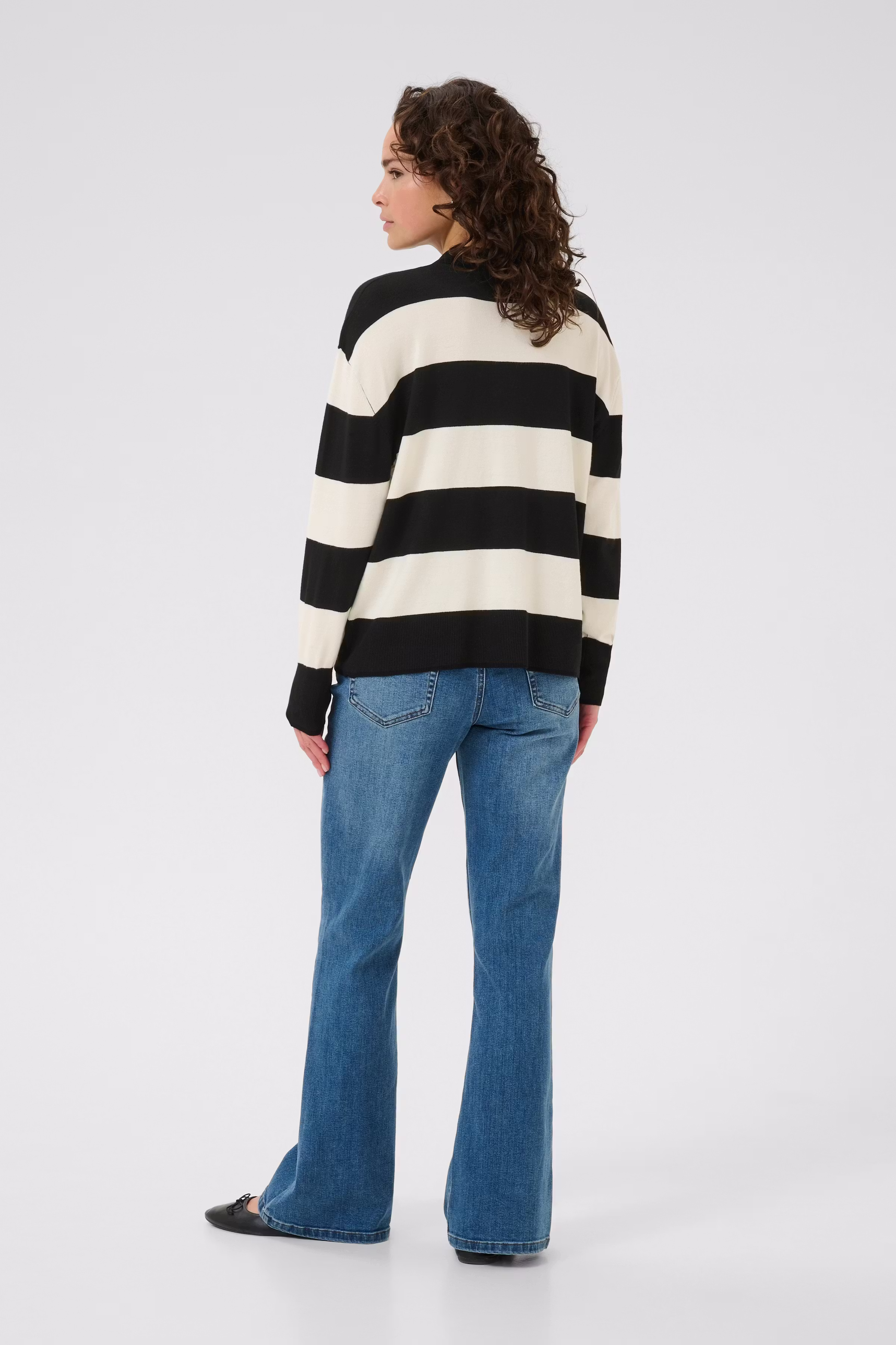 KAlizza Pullover LOOKBOOK BACK 10510757-108420