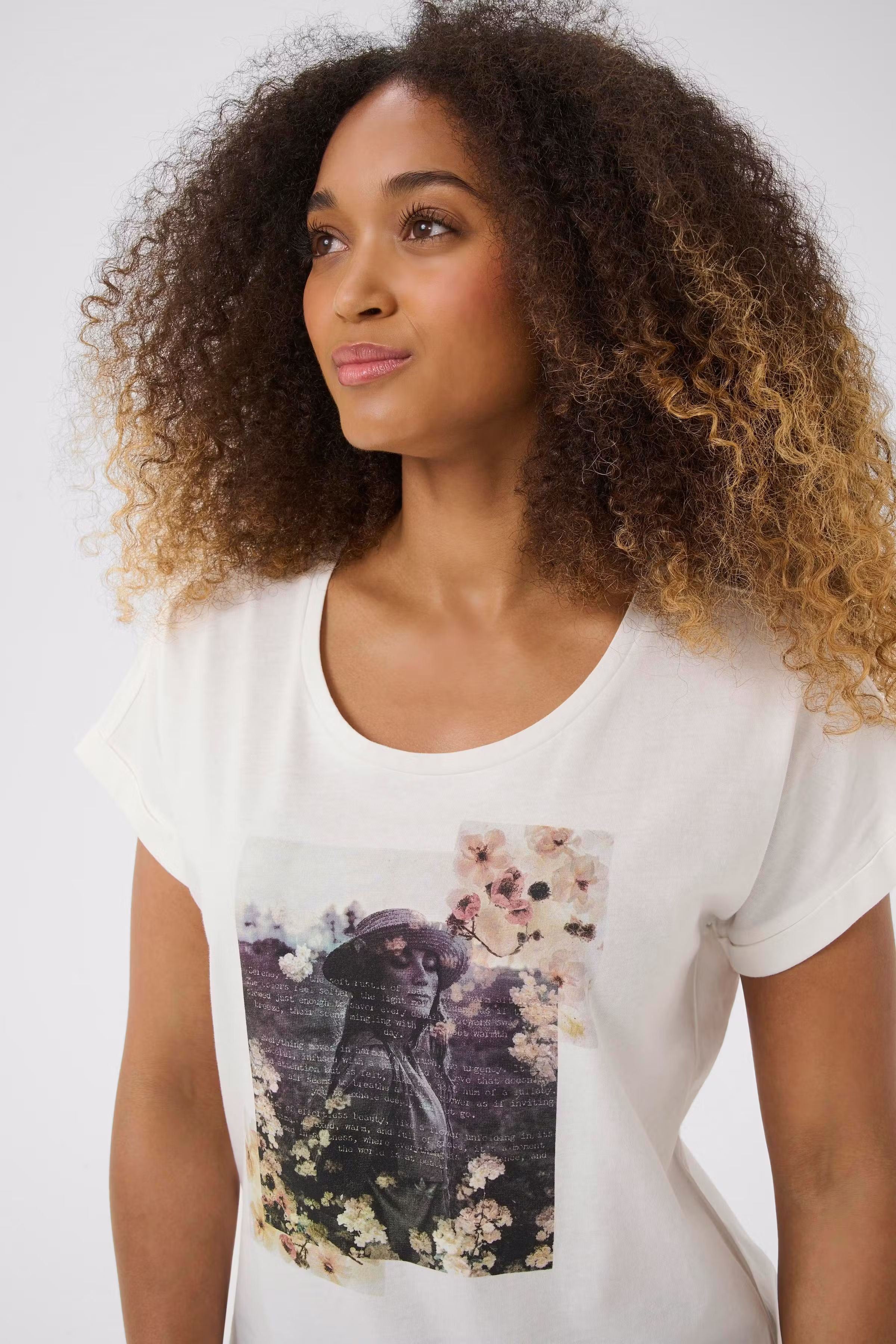 CRMias T-shirt LOOKBOOK DETAIL 10614404-108574