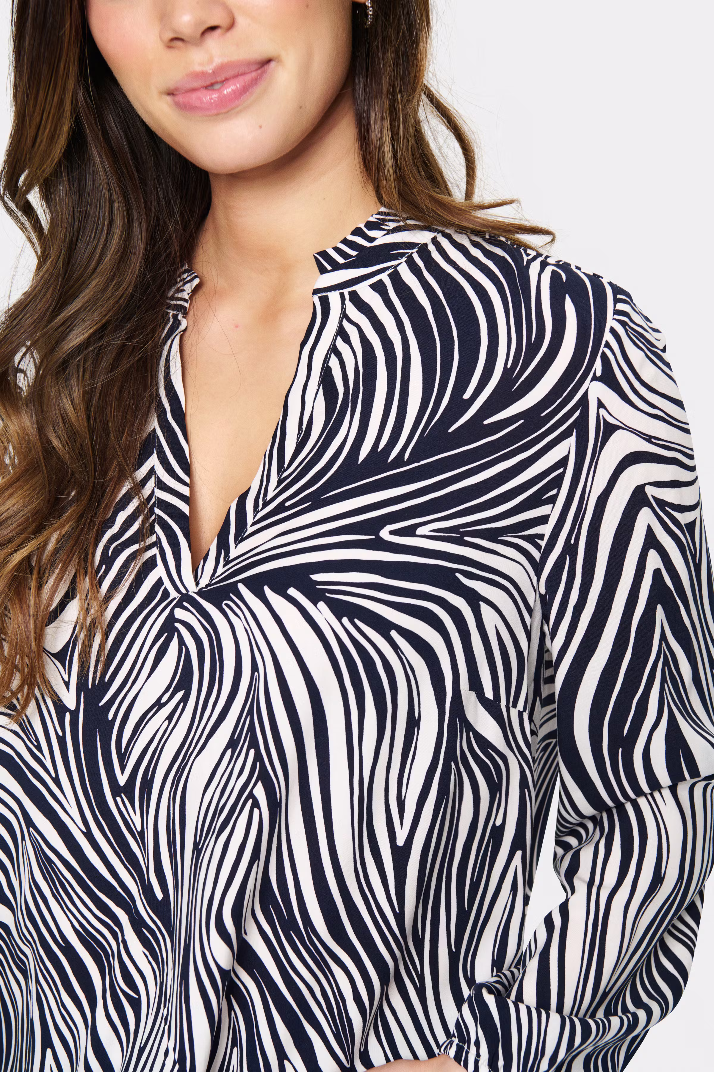 EdaSZ Blouse LOOKBOOK DETAIL 30513523-303536