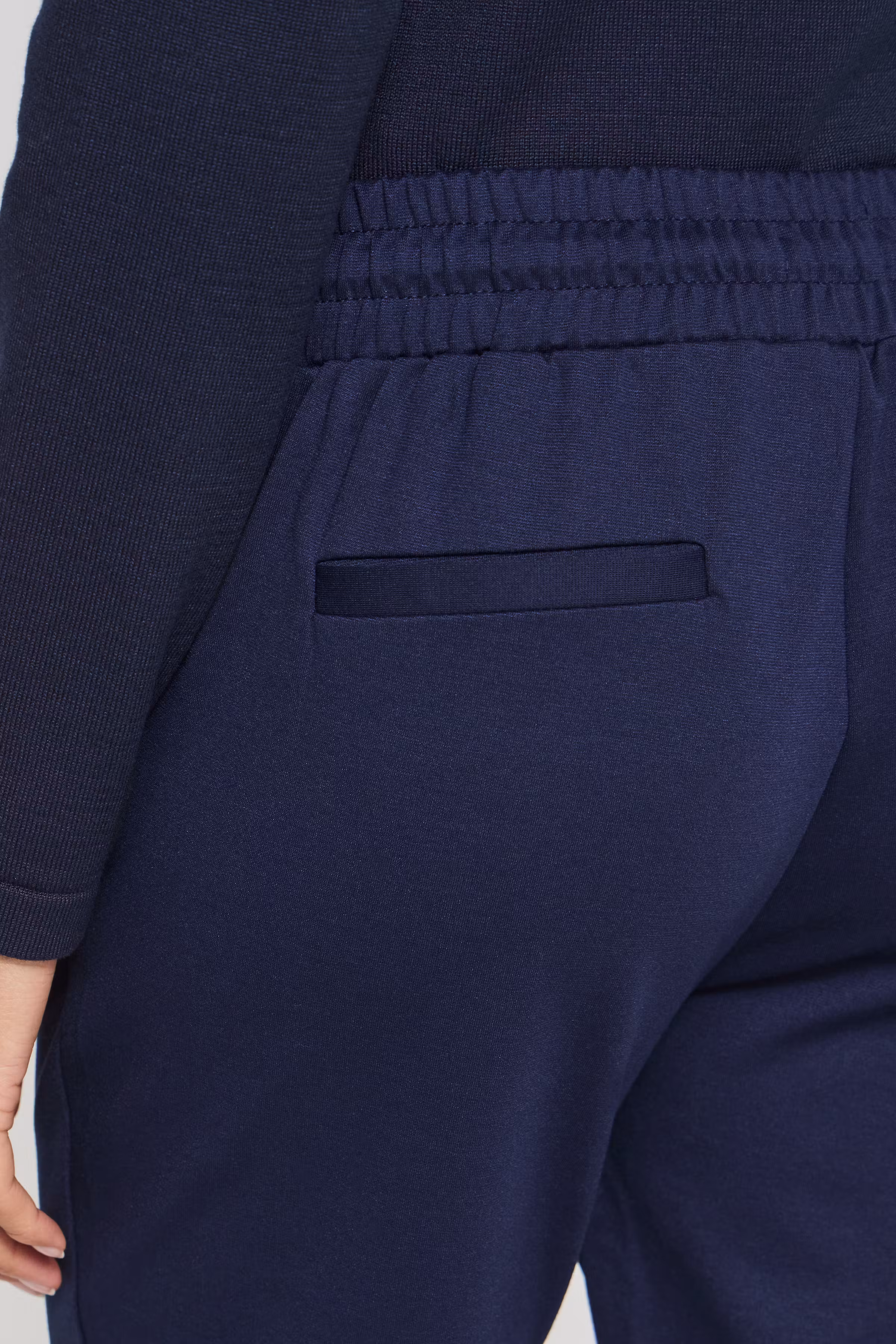 IHKATE Trousers LOOKBOOK DETAIL 20104757-193831