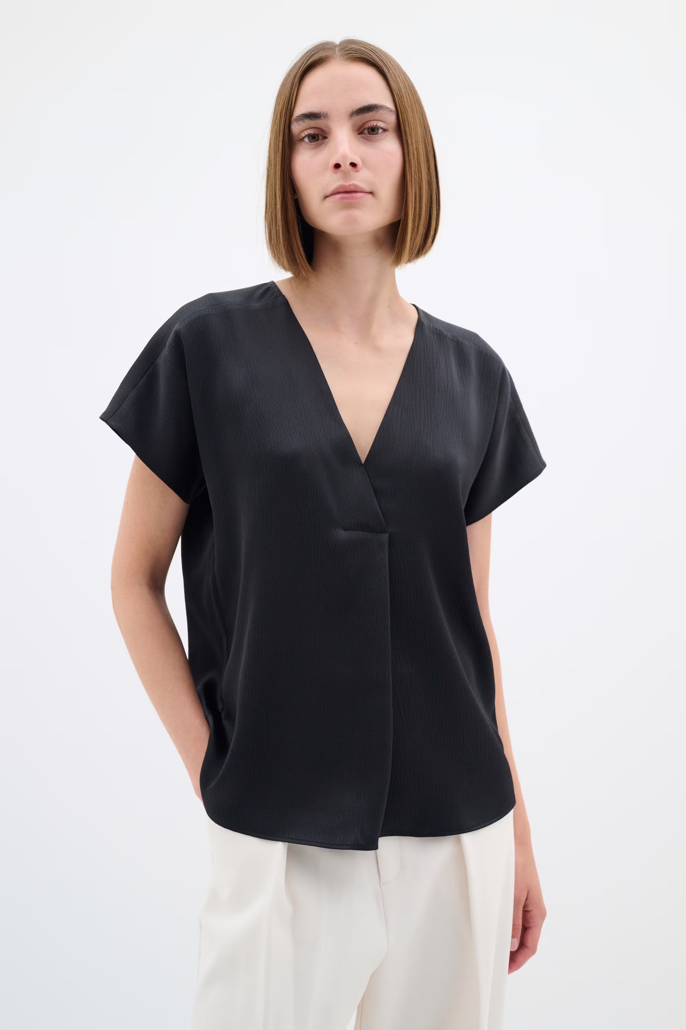 RinnaIW Blouse LOOKBOOK FRONT 30110766-194008