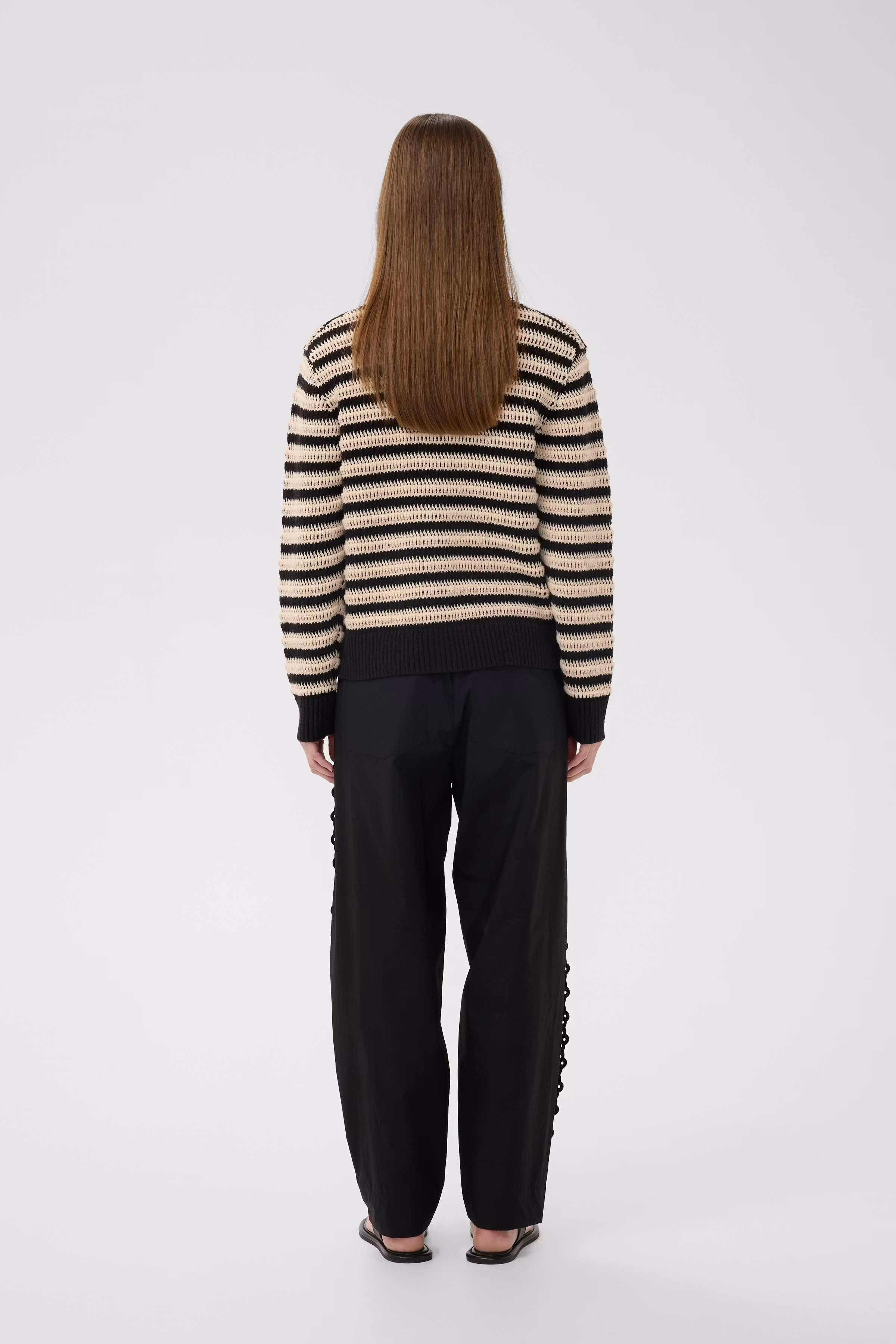 MOSKAIW Cardigan LOOKBOOK BACK 30112473-900004134