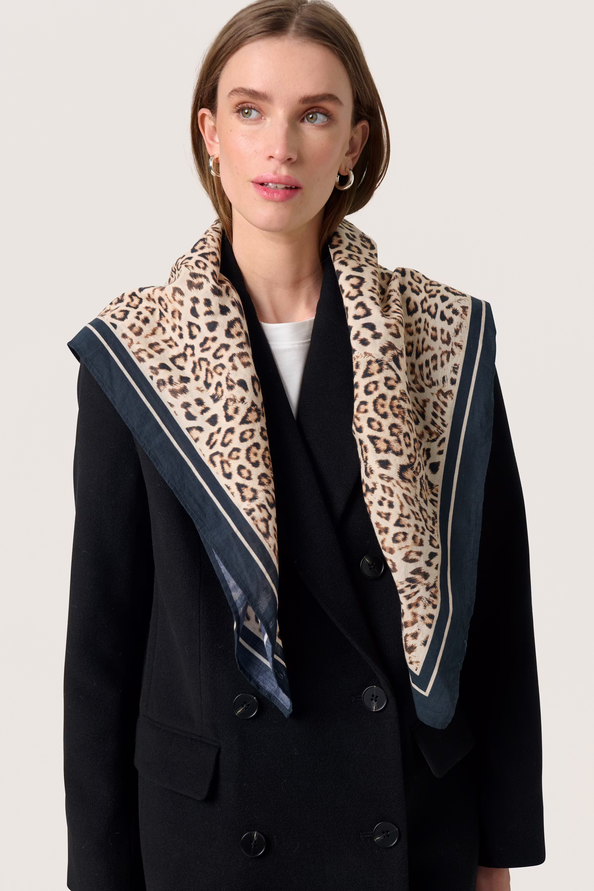 SLElkie Skjerf LOOKBOOK DETAIL 30408481-304037