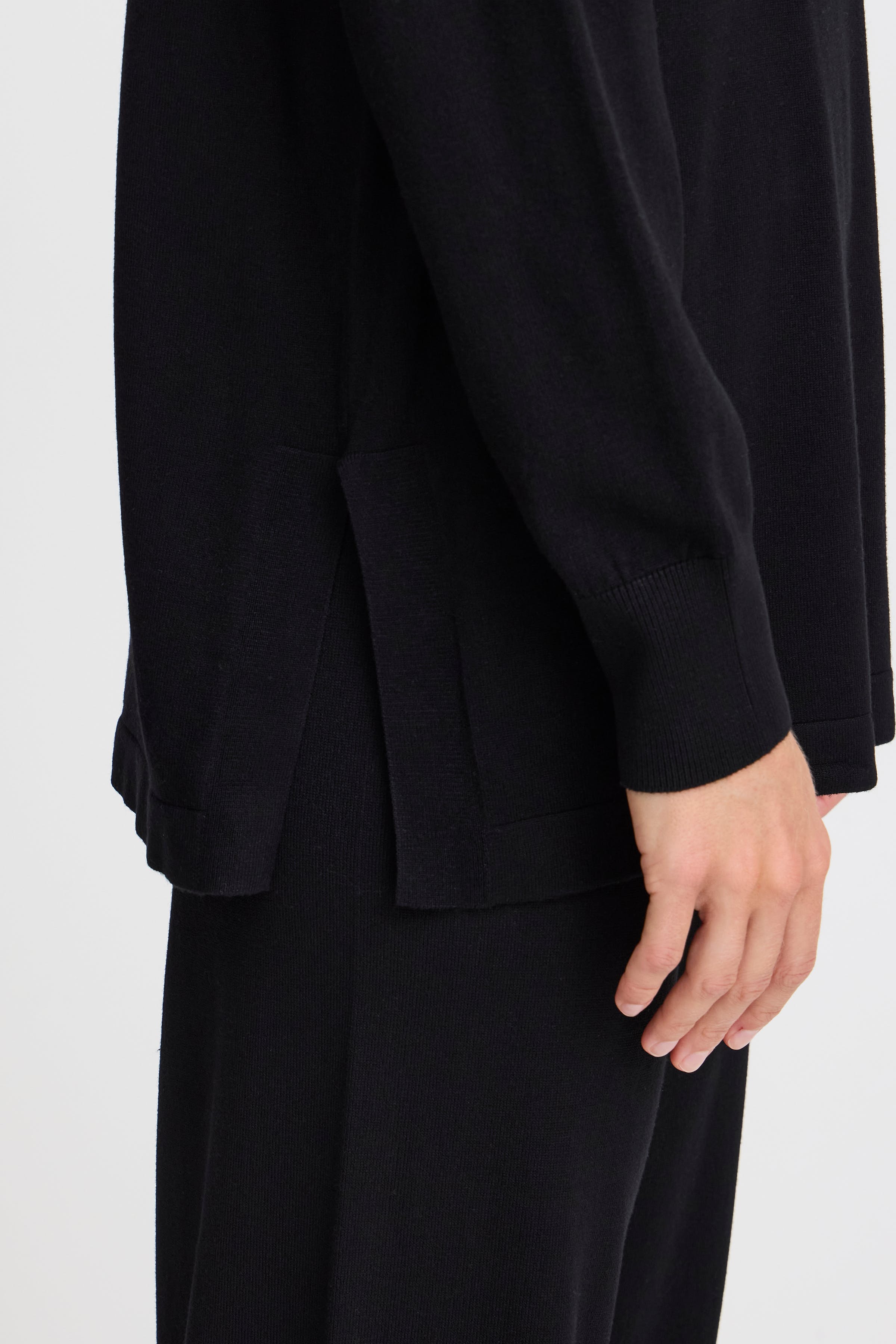 BYMMORLA Pullover LOOKBOOK DETAIL 20815304-200451