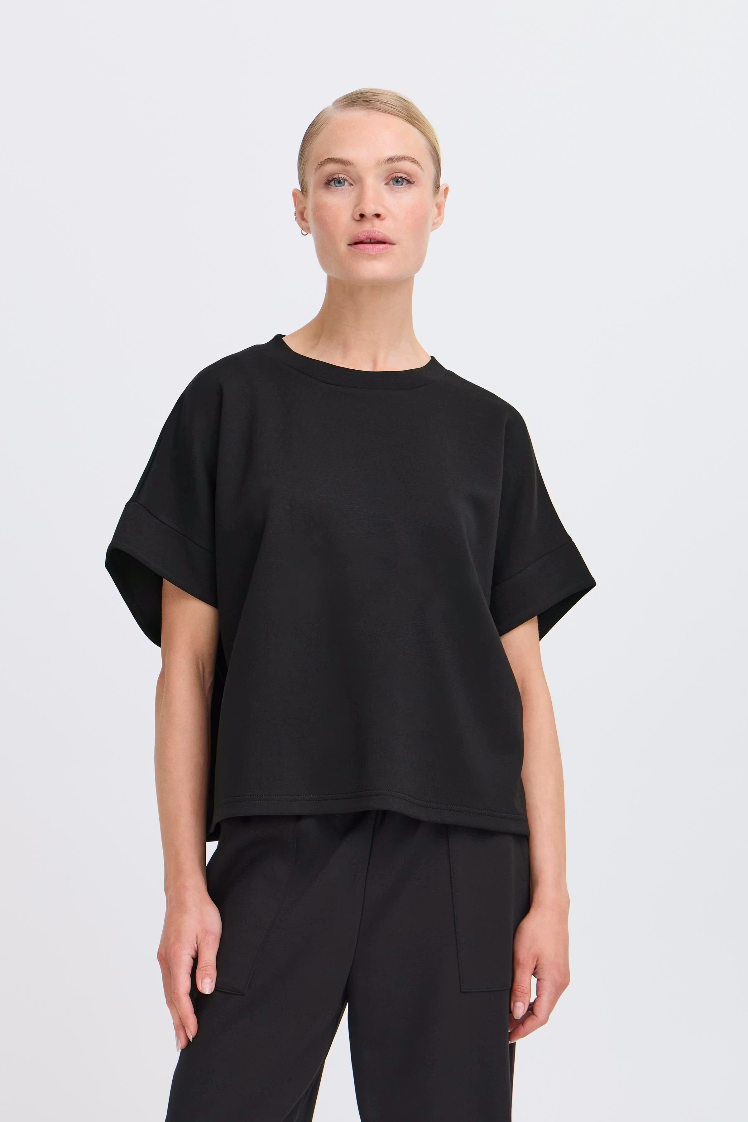 BYPUSTI Sweatshirt LOOKBOOK FRONT 20817178-200451