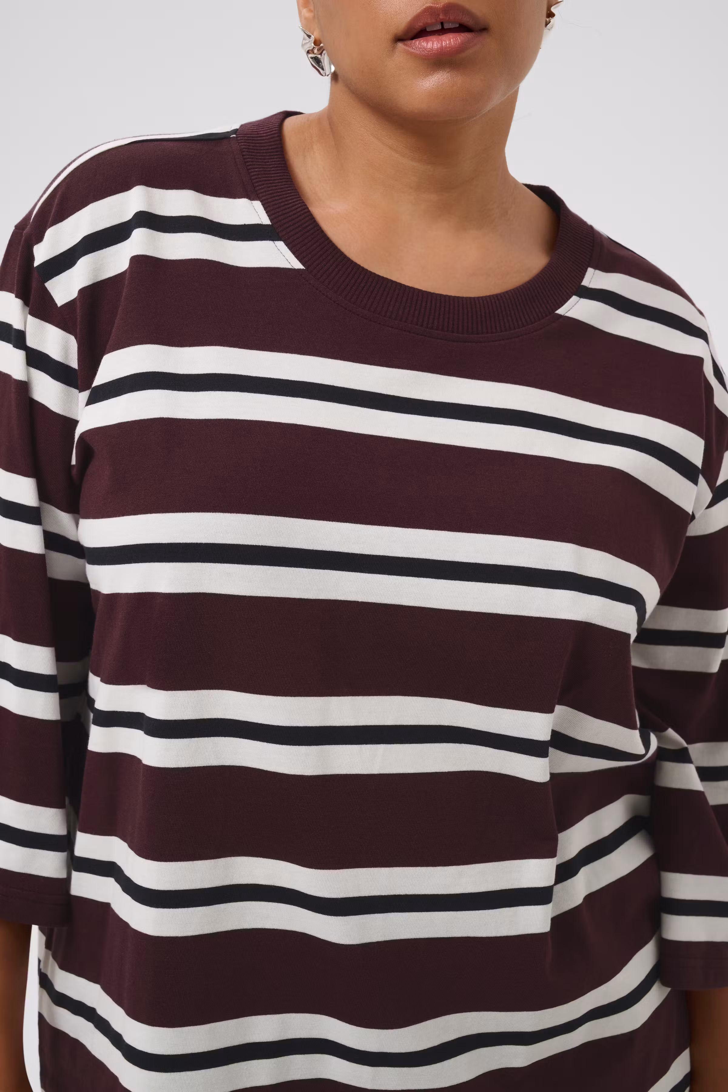 KCwinni T-shirt LOOKBOOK DETAIL 10584390-109917