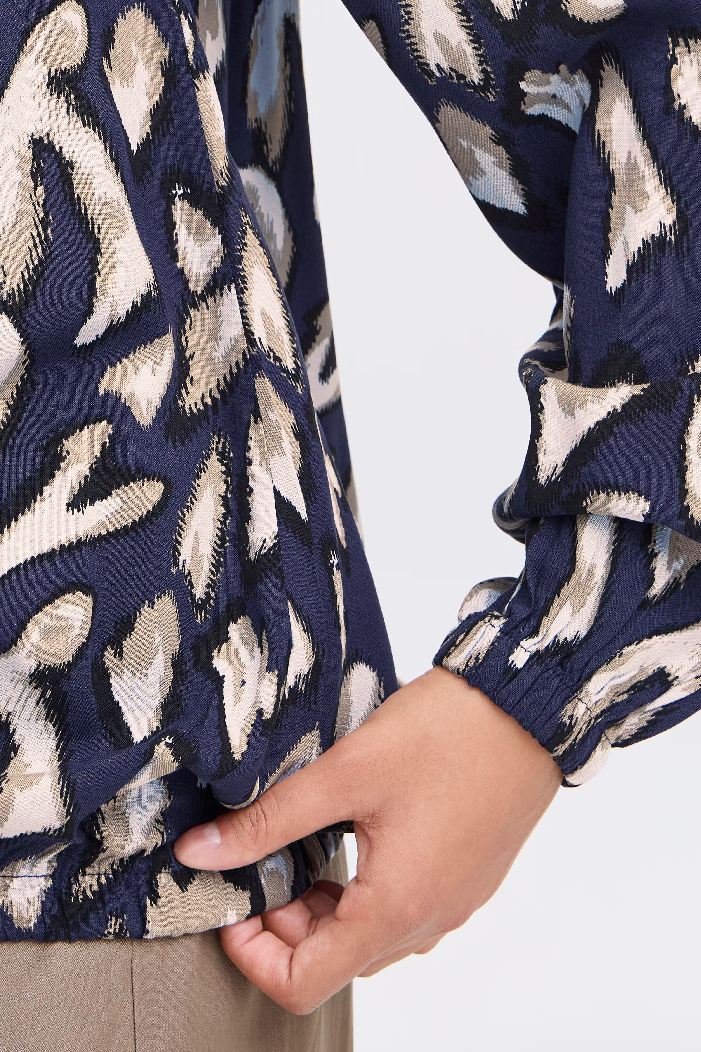 FRFLOWY Langermet bluse LOOKBOOK DETAIL 20615119-204193