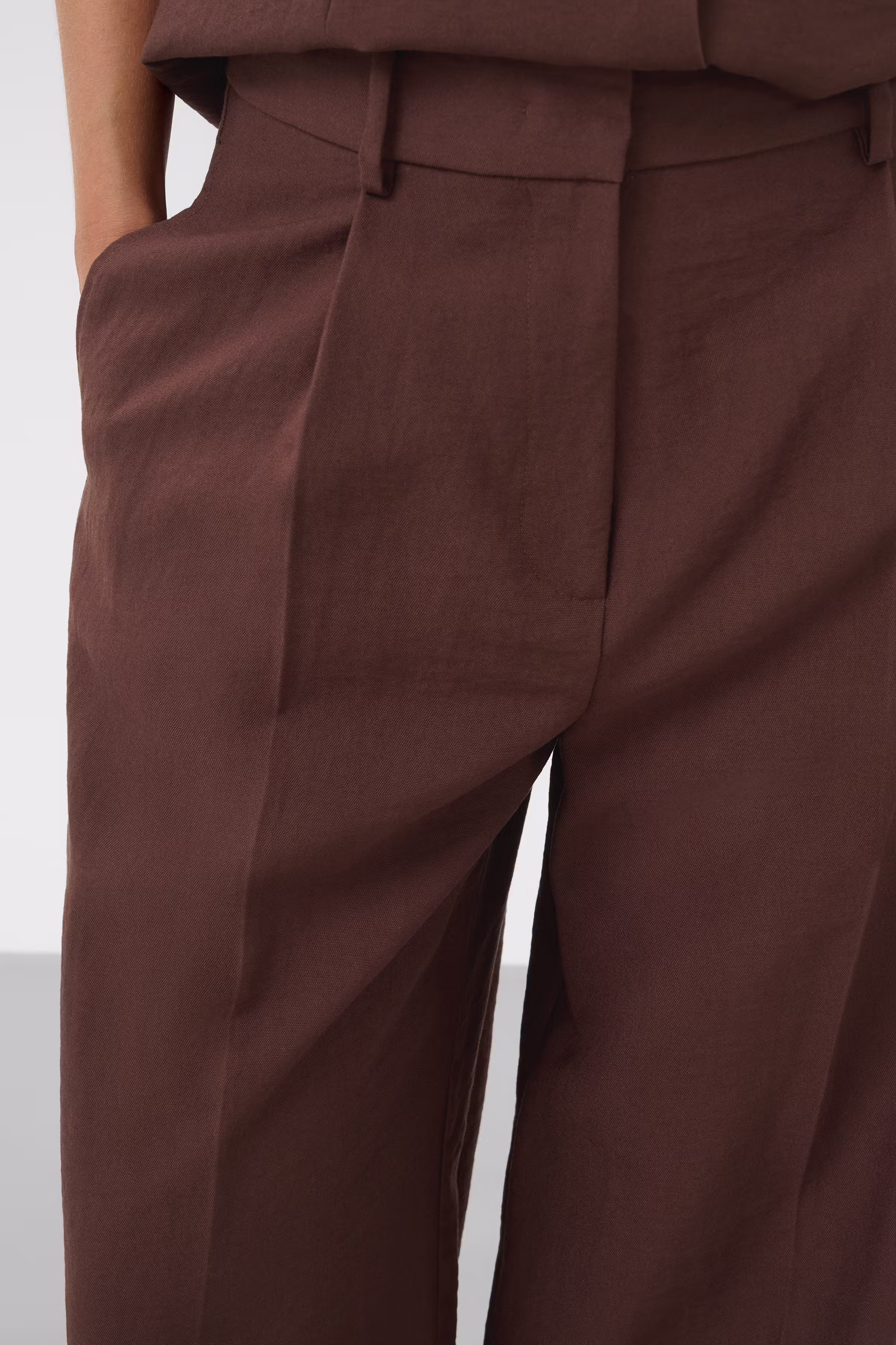 SLSemiki Bukser LOOKBOOK DETAIL 30409354-191322