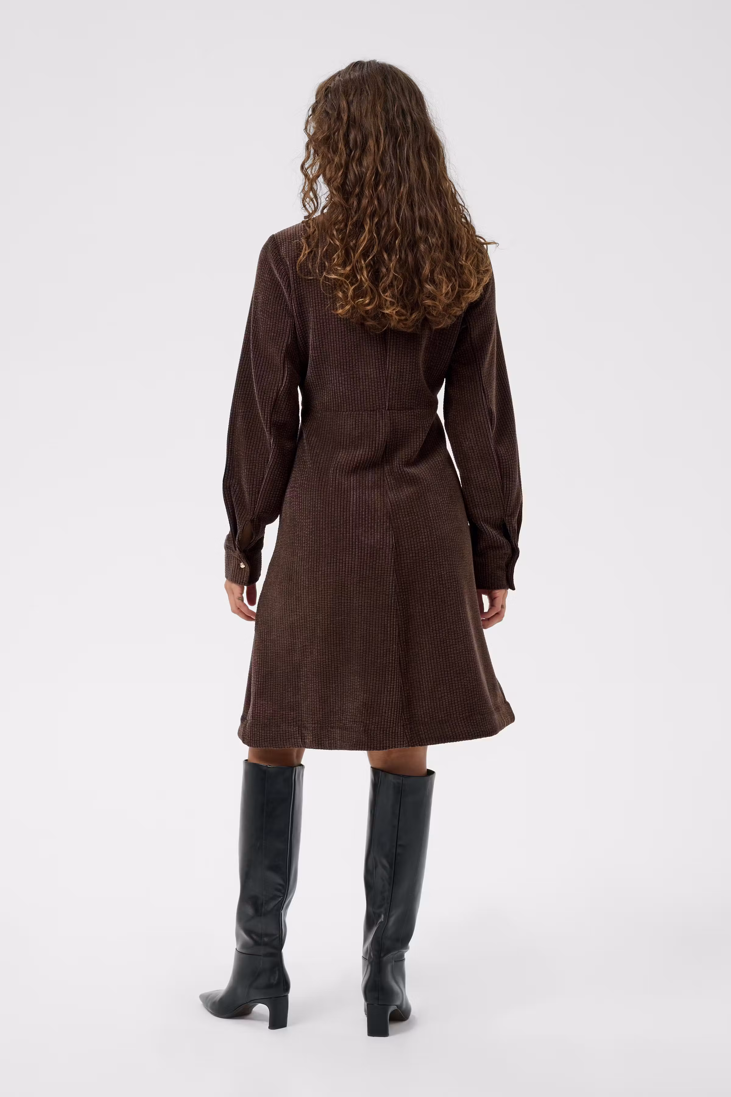 CUannike Kjole LOOKBOOK BACK 50113582-190915