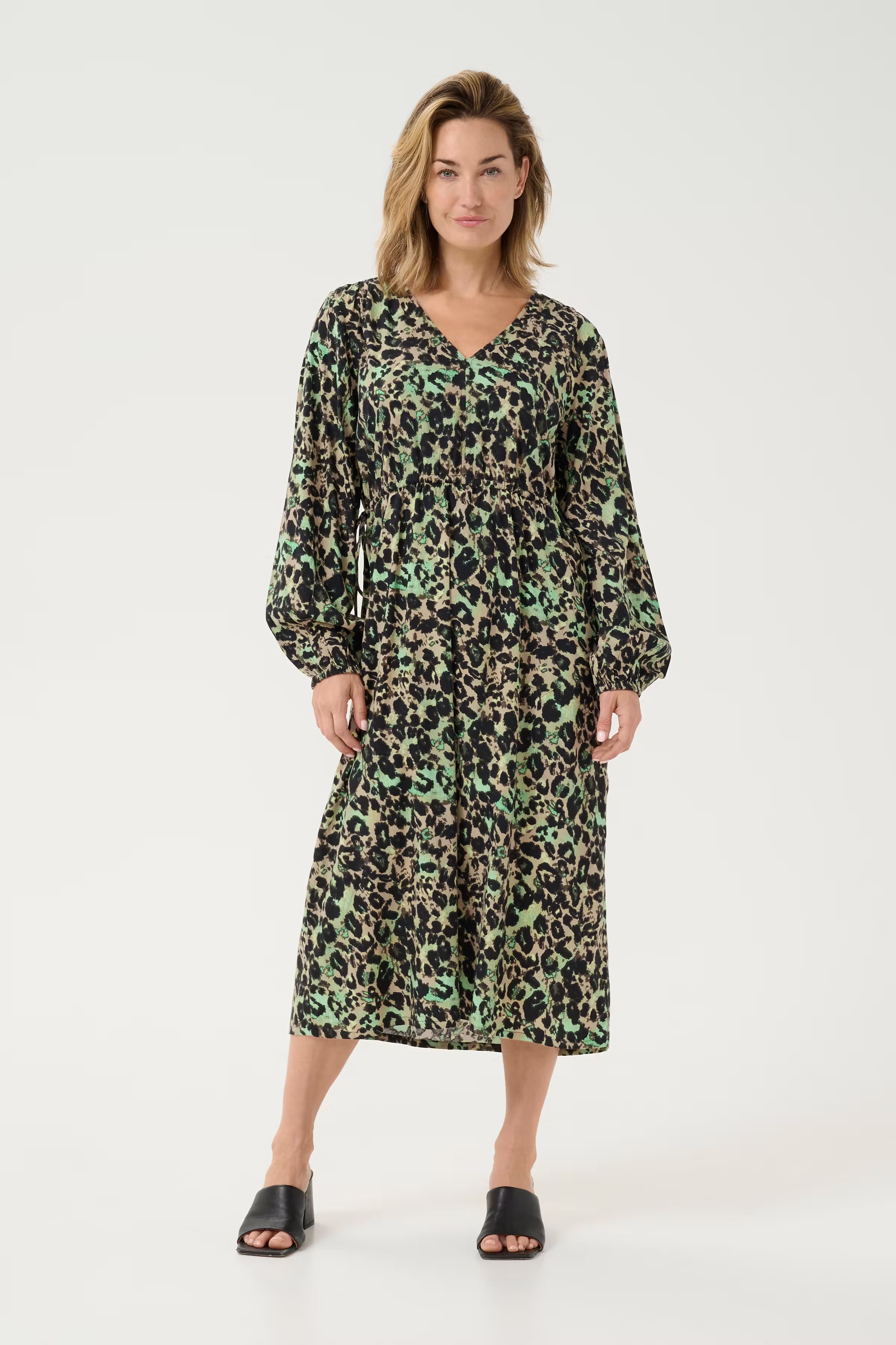 BPjane Kleid LOOKBOOK FRONT 10590757-106747B