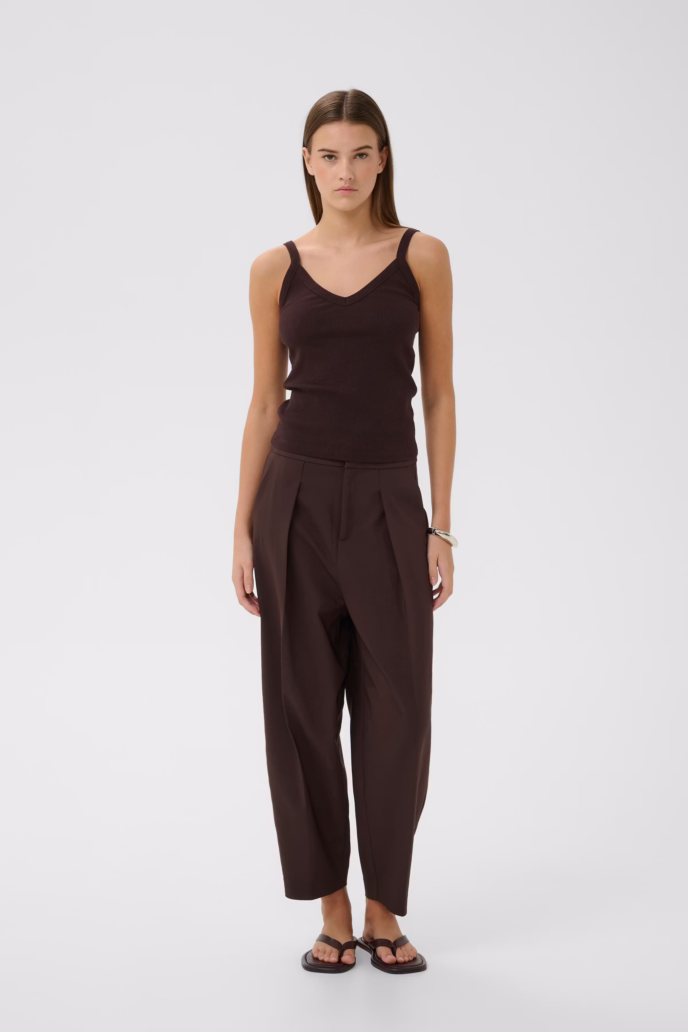 DagnaIW V-Top LOOKBOOK FRONT 30109585-190915