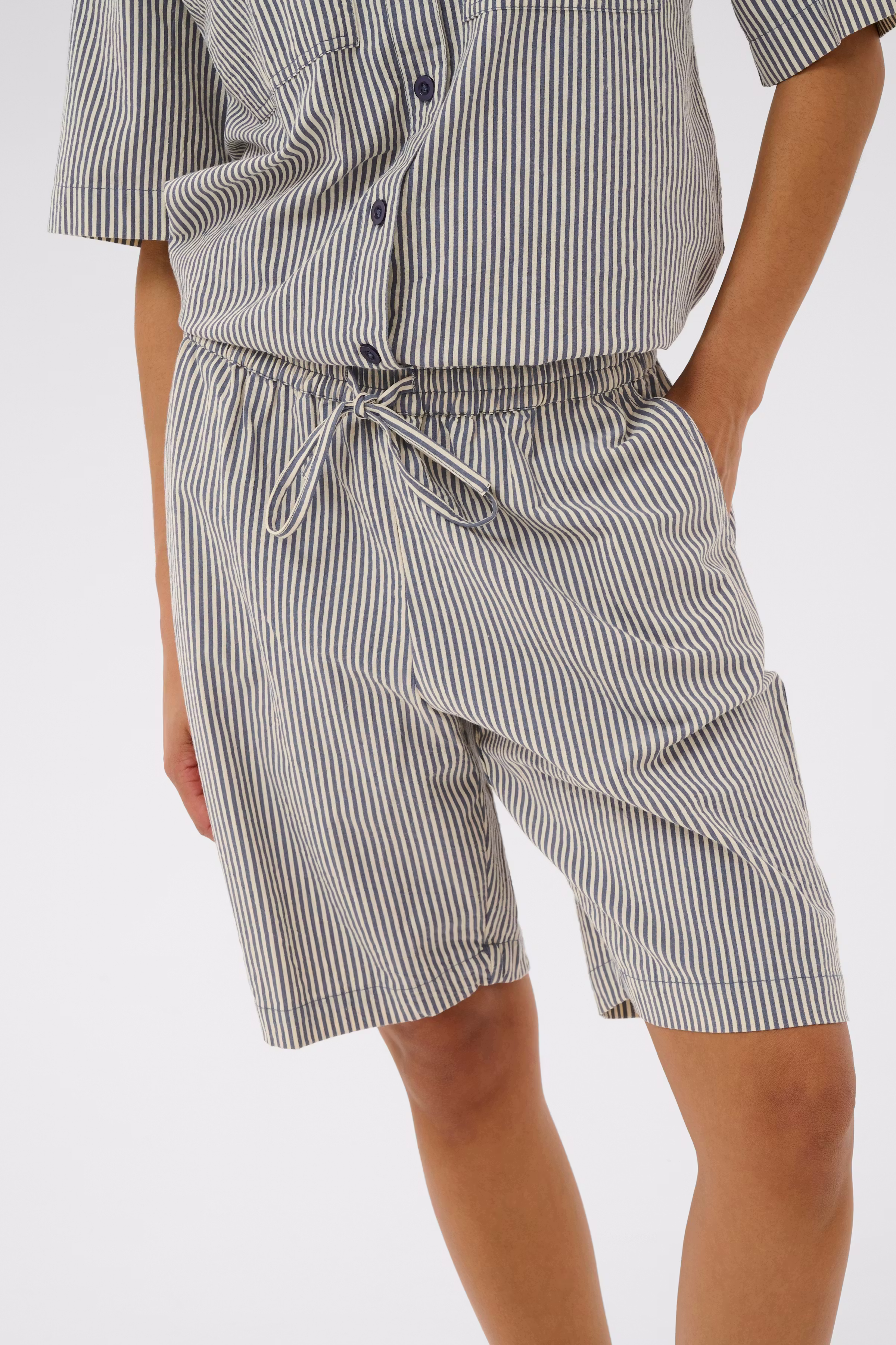 KAnaya Shorts LOOKBOOK DETAIL 10511170-106298
