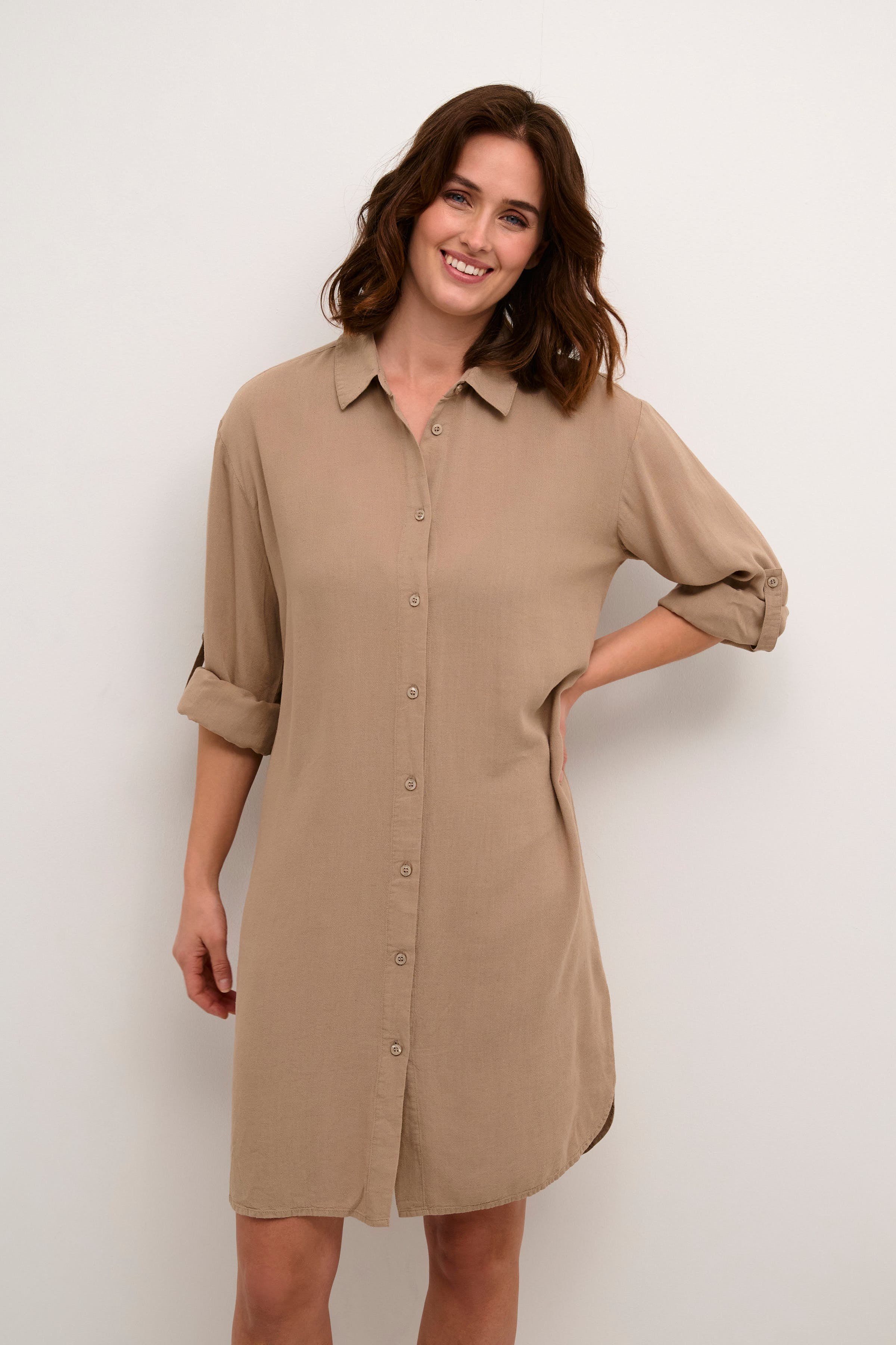 KAmilia Linne skjorta LOOKBOOK FRONT 10508311-171109