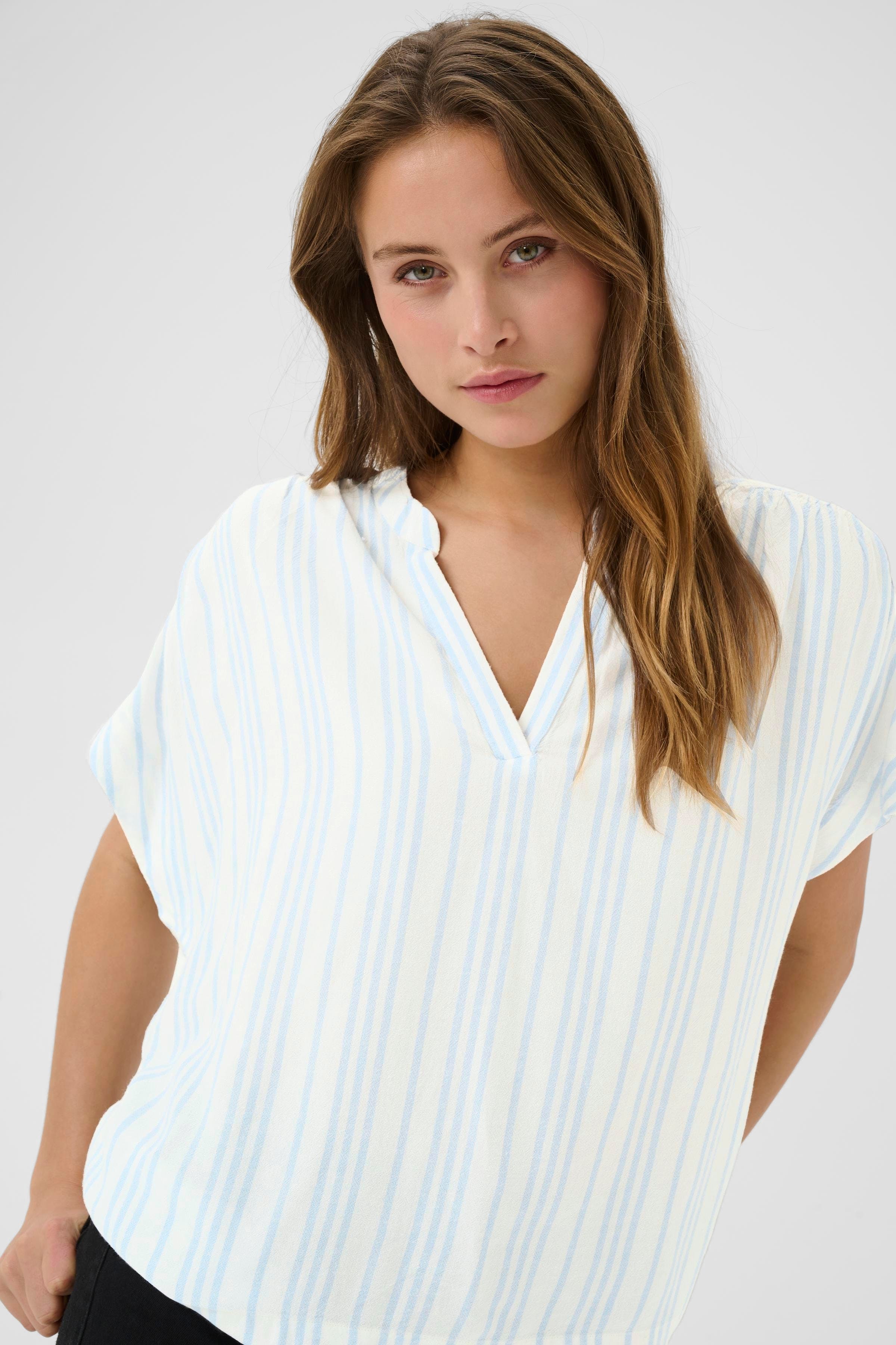 KAmilia Linen Top LOOKBOOK DETAIL 10509670-107740