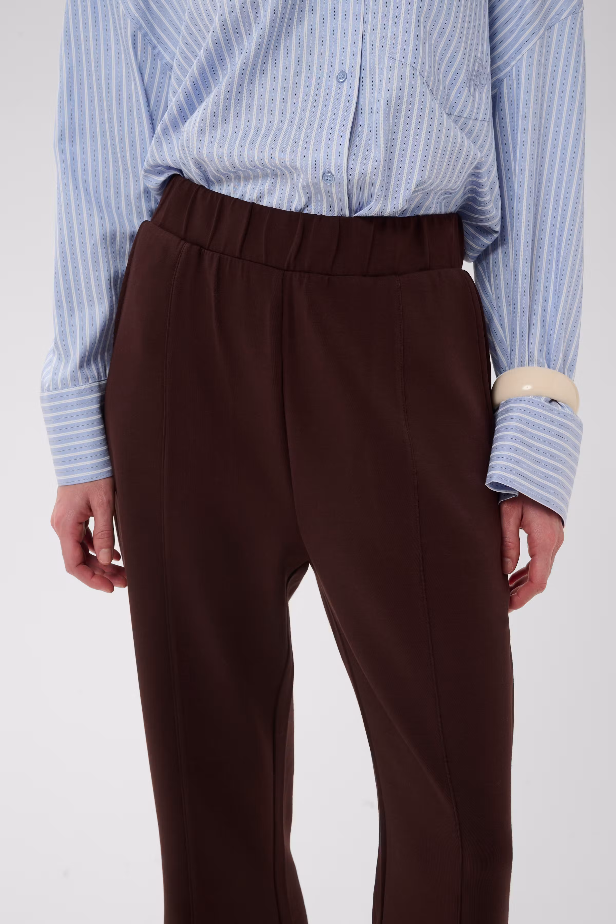 CUverda Hose LOOKBOOK DETAIL 50113601-190915