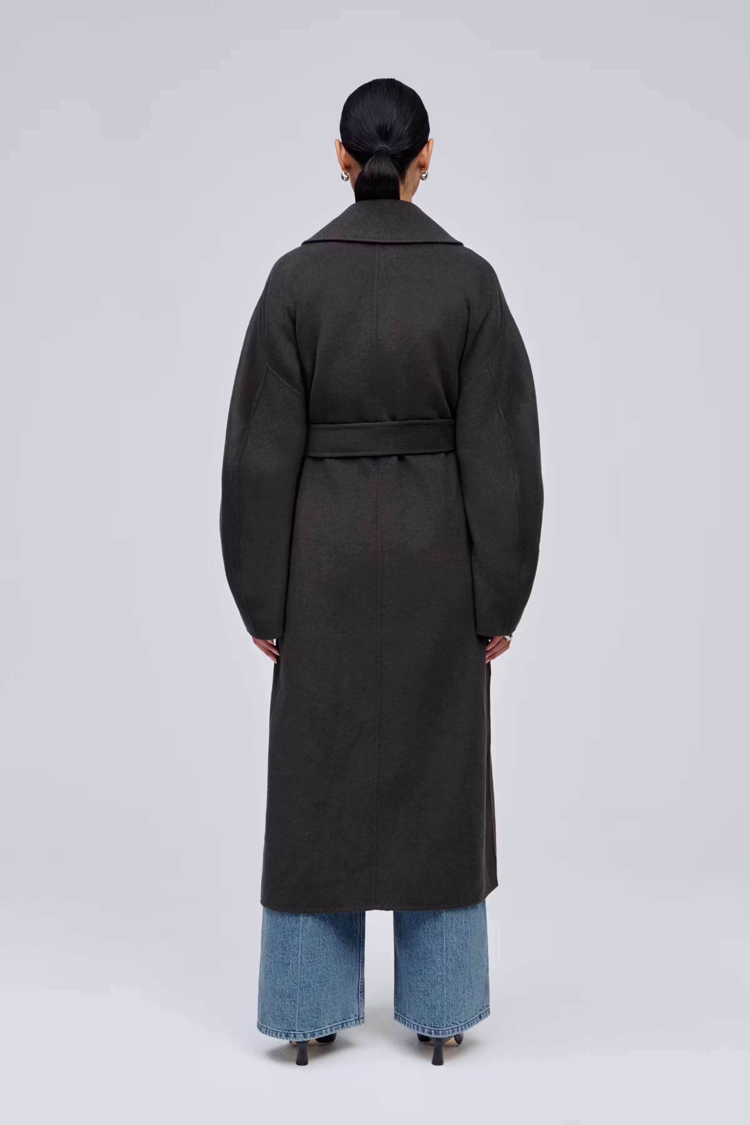 IOCybele Coat LOOKBOOK BACK 30600095-GY938