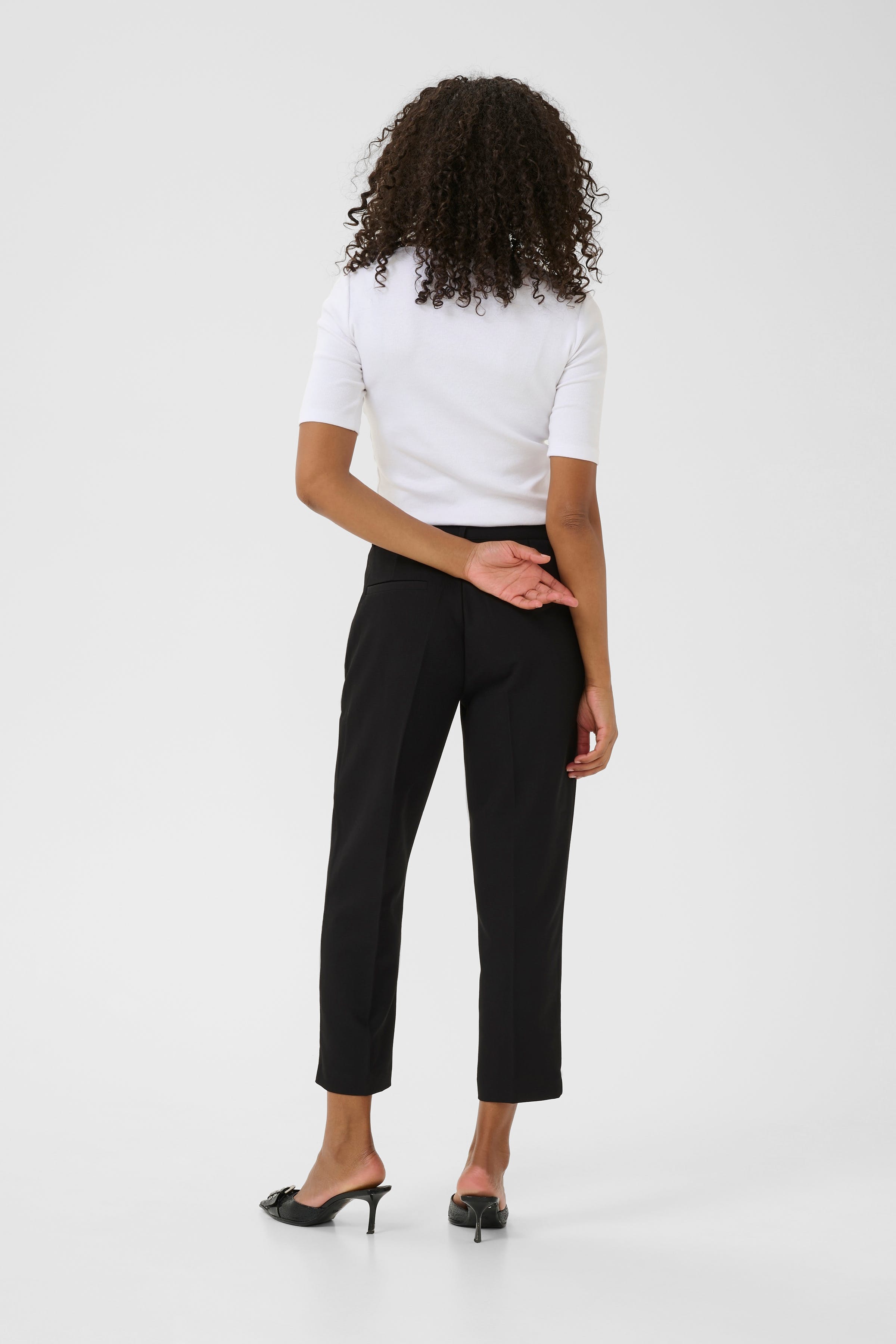 KAsakura Trousers LOOKBOOK BACK 10508781-100121