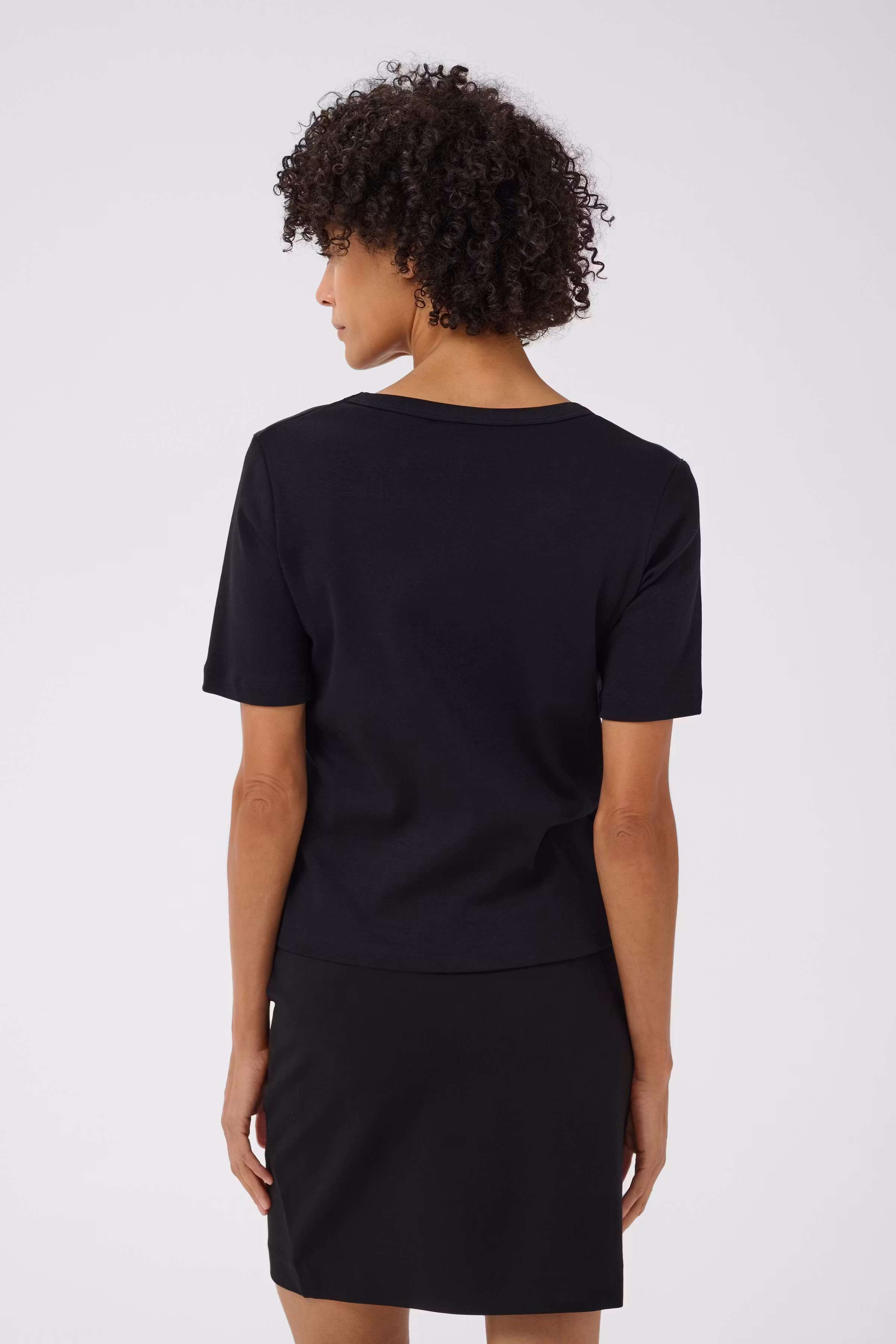 RatansaPW T-shirt LOOKBOOK BACK 30309871-194008