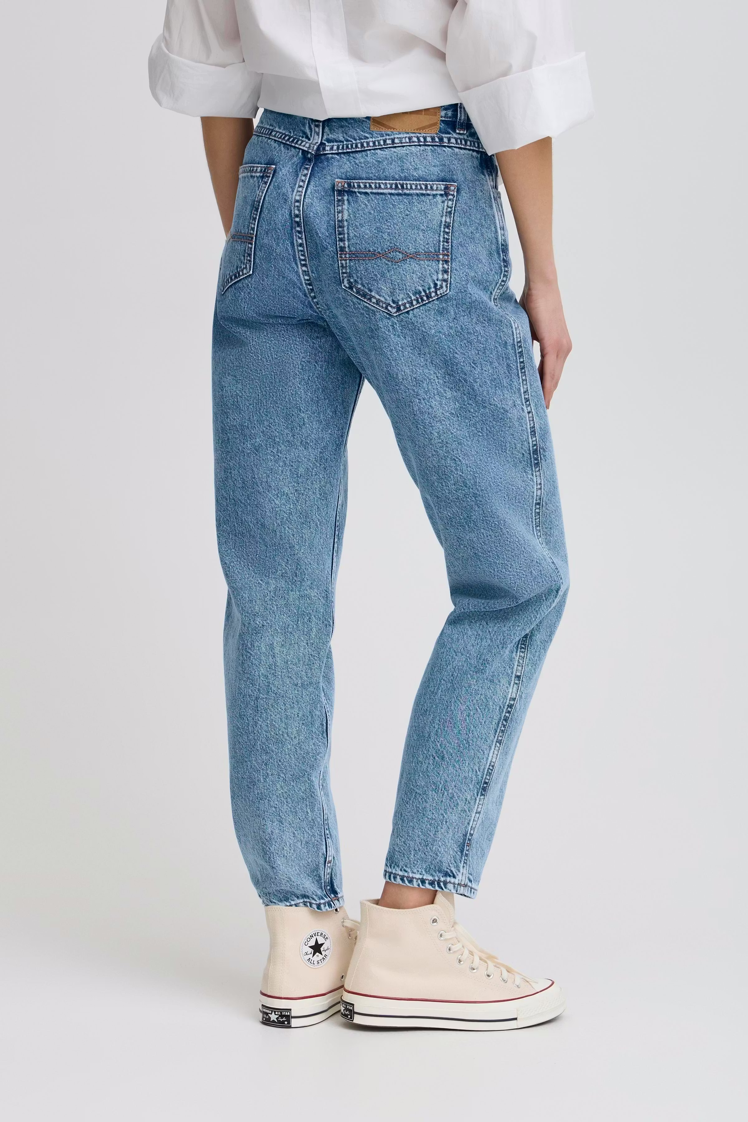 BAPAOLO Cropped Jeans LOOKBOOK BACK 50405078-204028