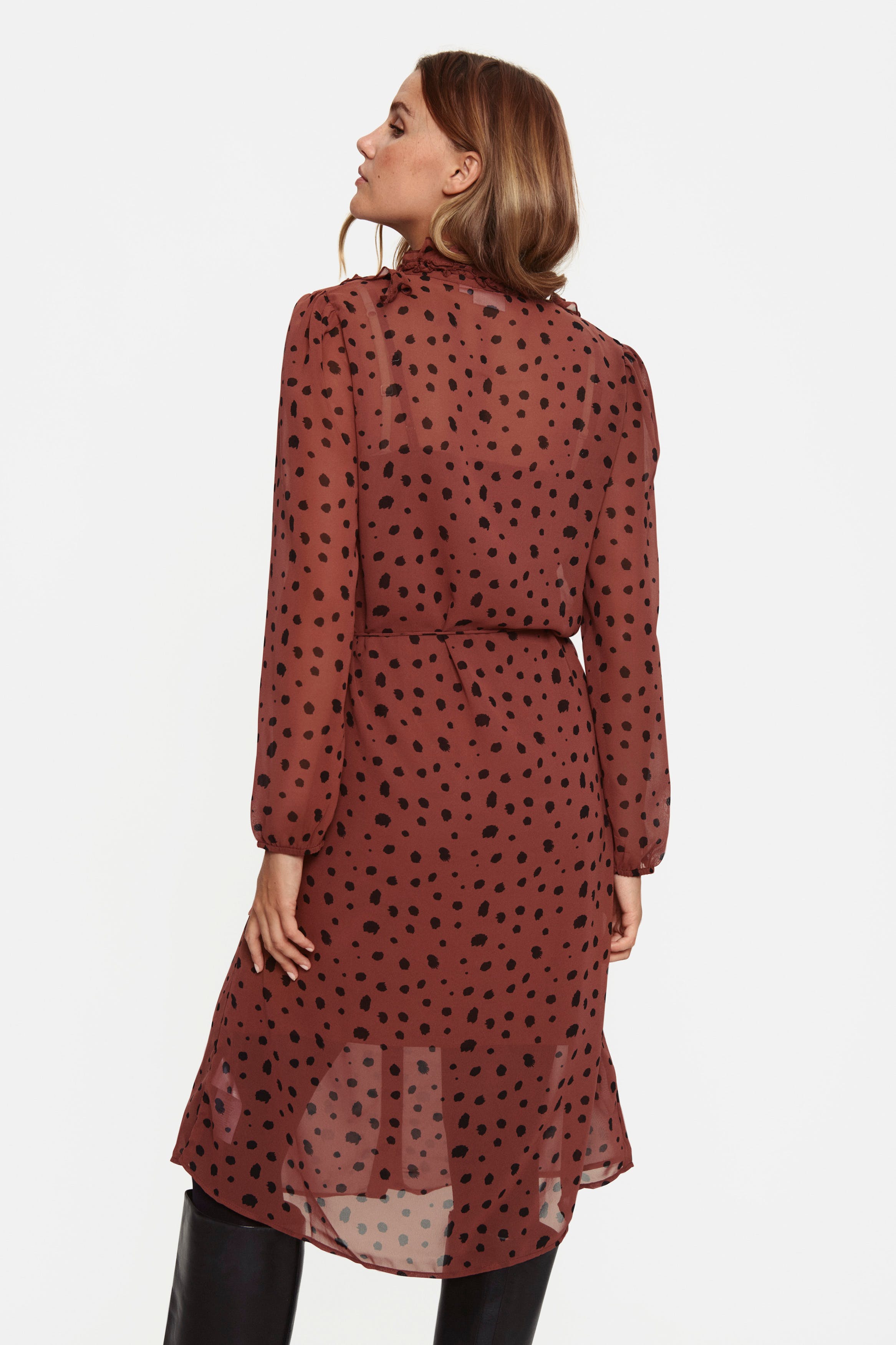 LiljaSZ Kjole LOOKBOOK BACK 30510378-600406