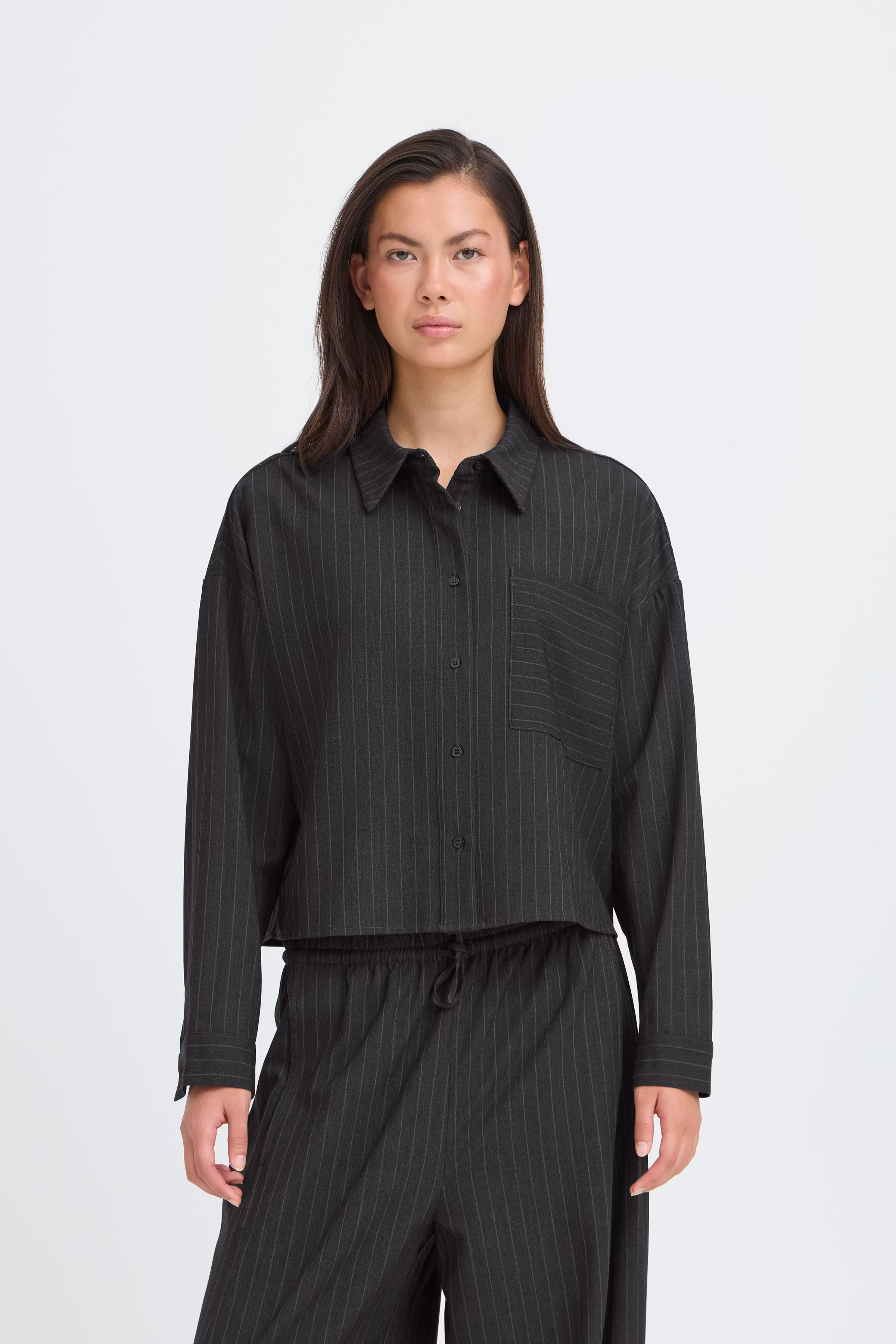 IXTRINE skjorte LOOKBOOK FRONT 20123489-190203
