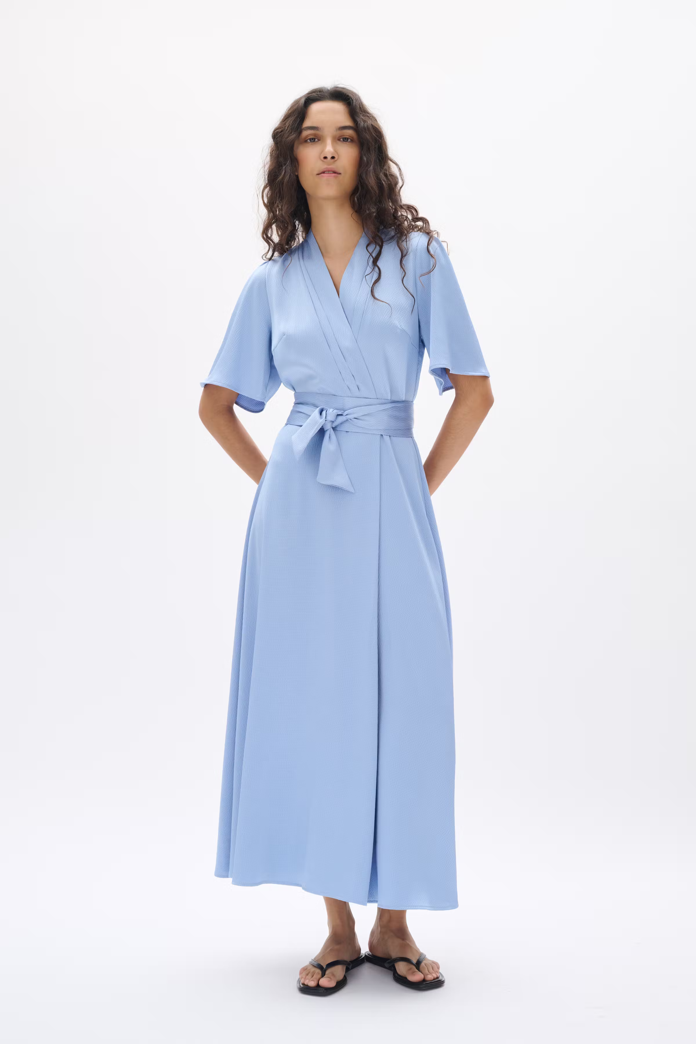 SendraIW Dress LOOKBOOK FRONT 30111079-153919