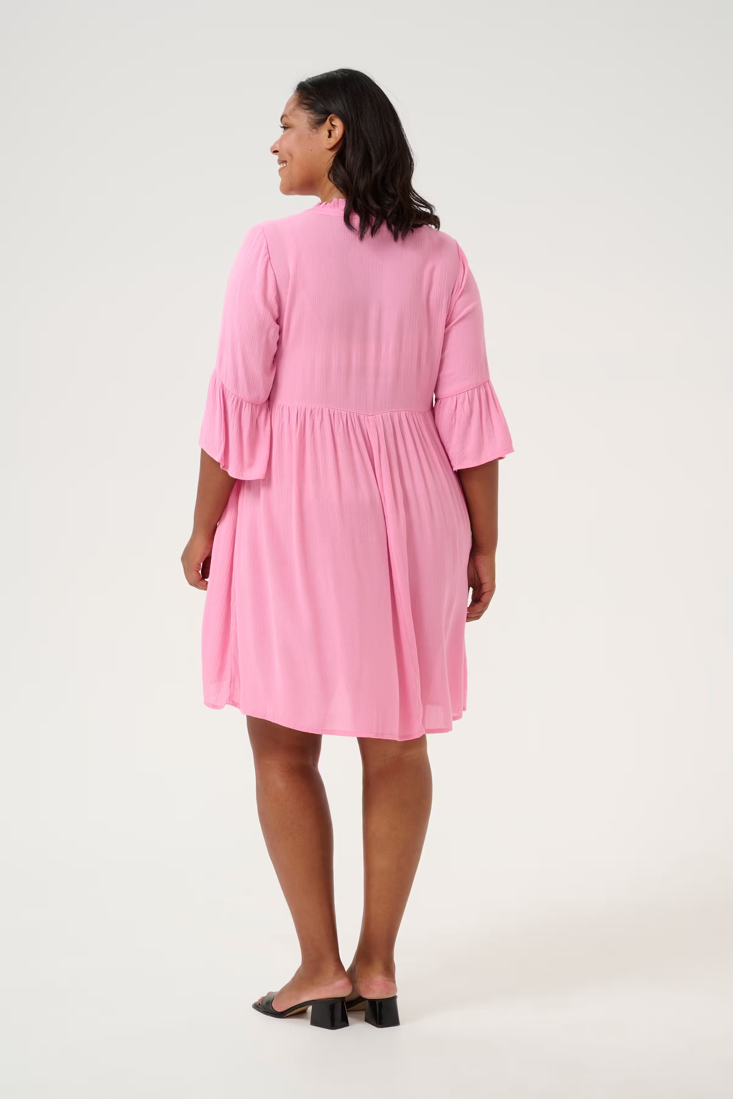 KClaurena Kjole LOOKBOOK BACK 10583047-152214