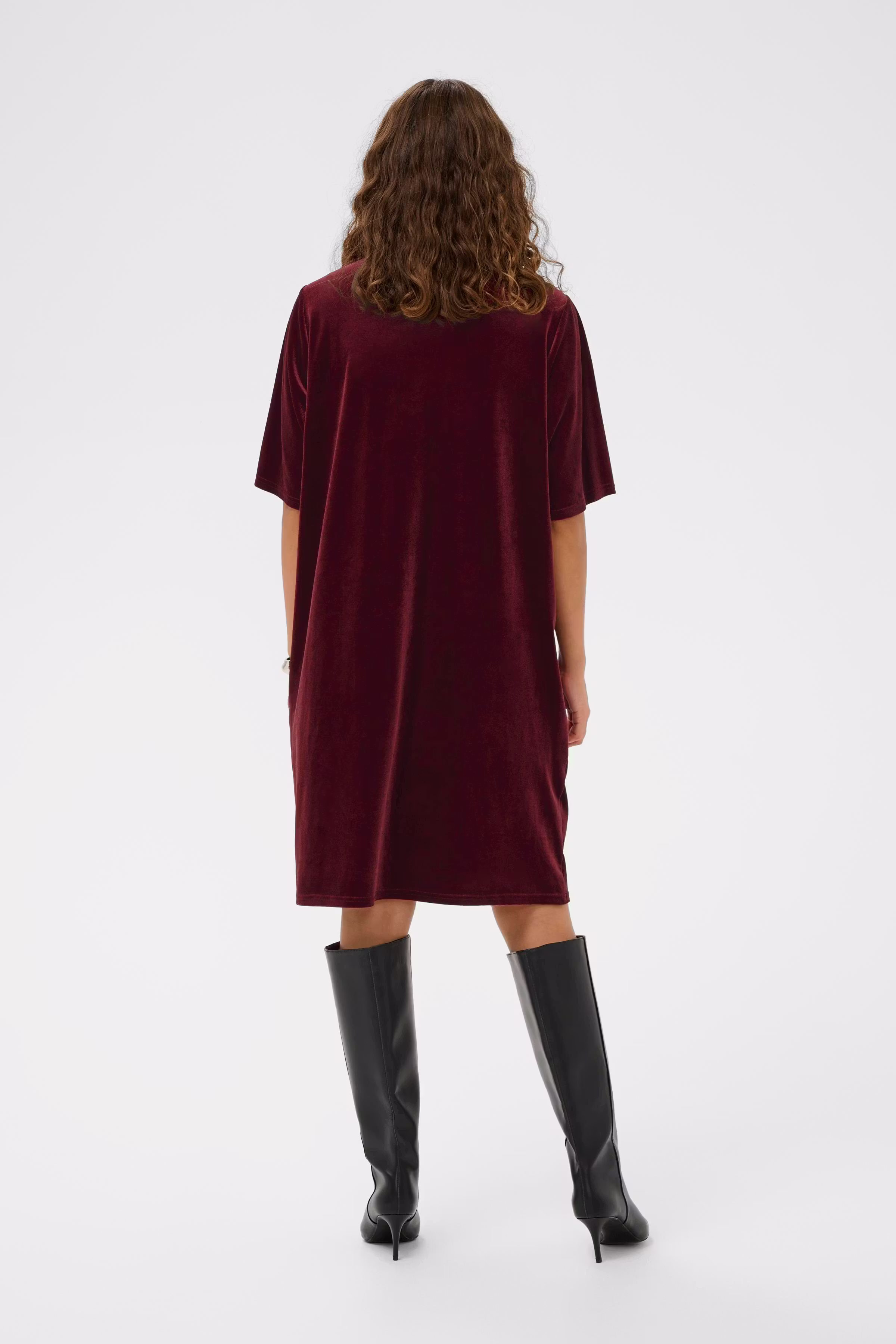 CUzoe velour dress LOOKBOOK BACK 50112495-191522