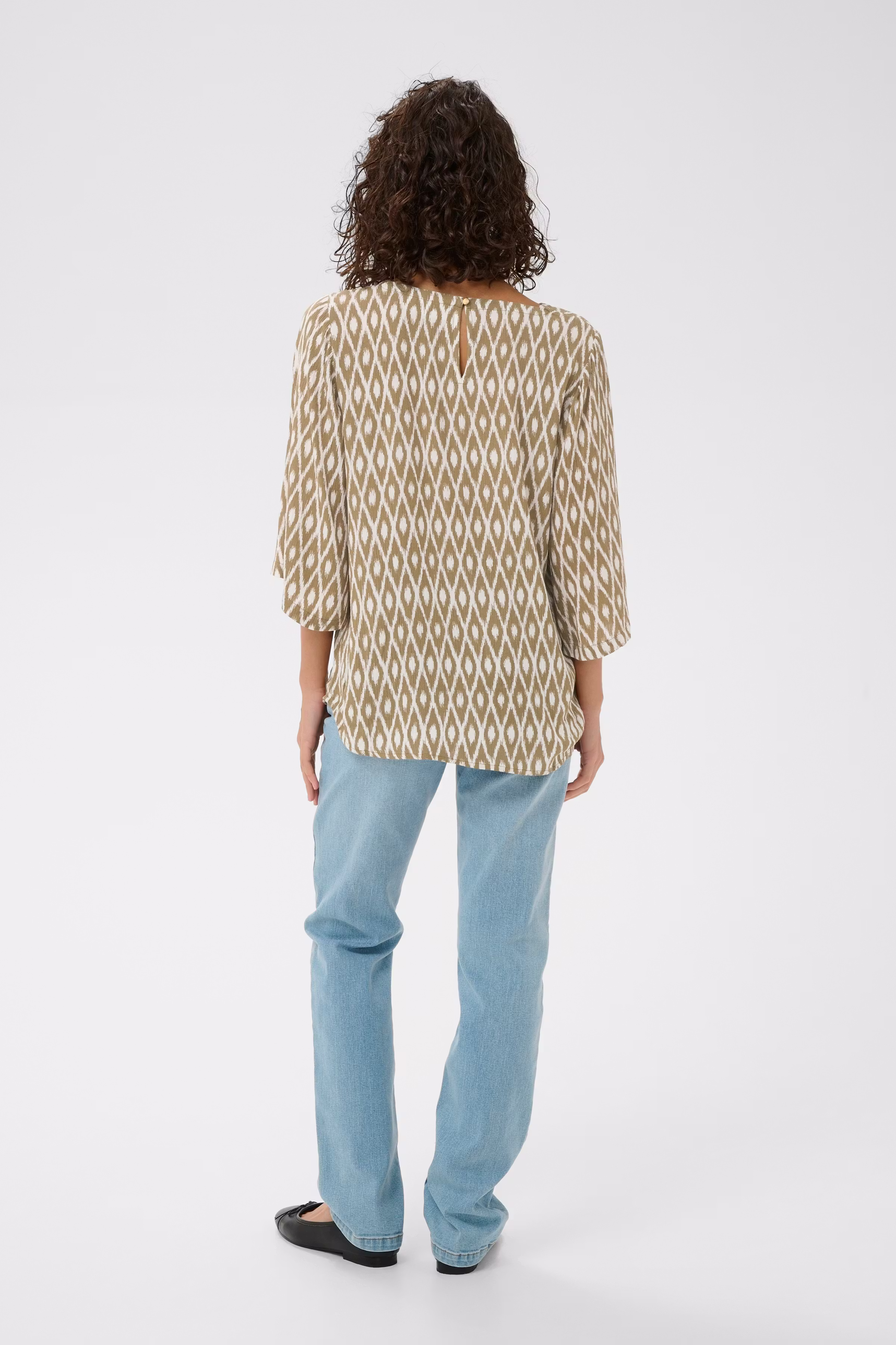 KAebellen Blouse LOOKBOOK BACK 10506327-109546