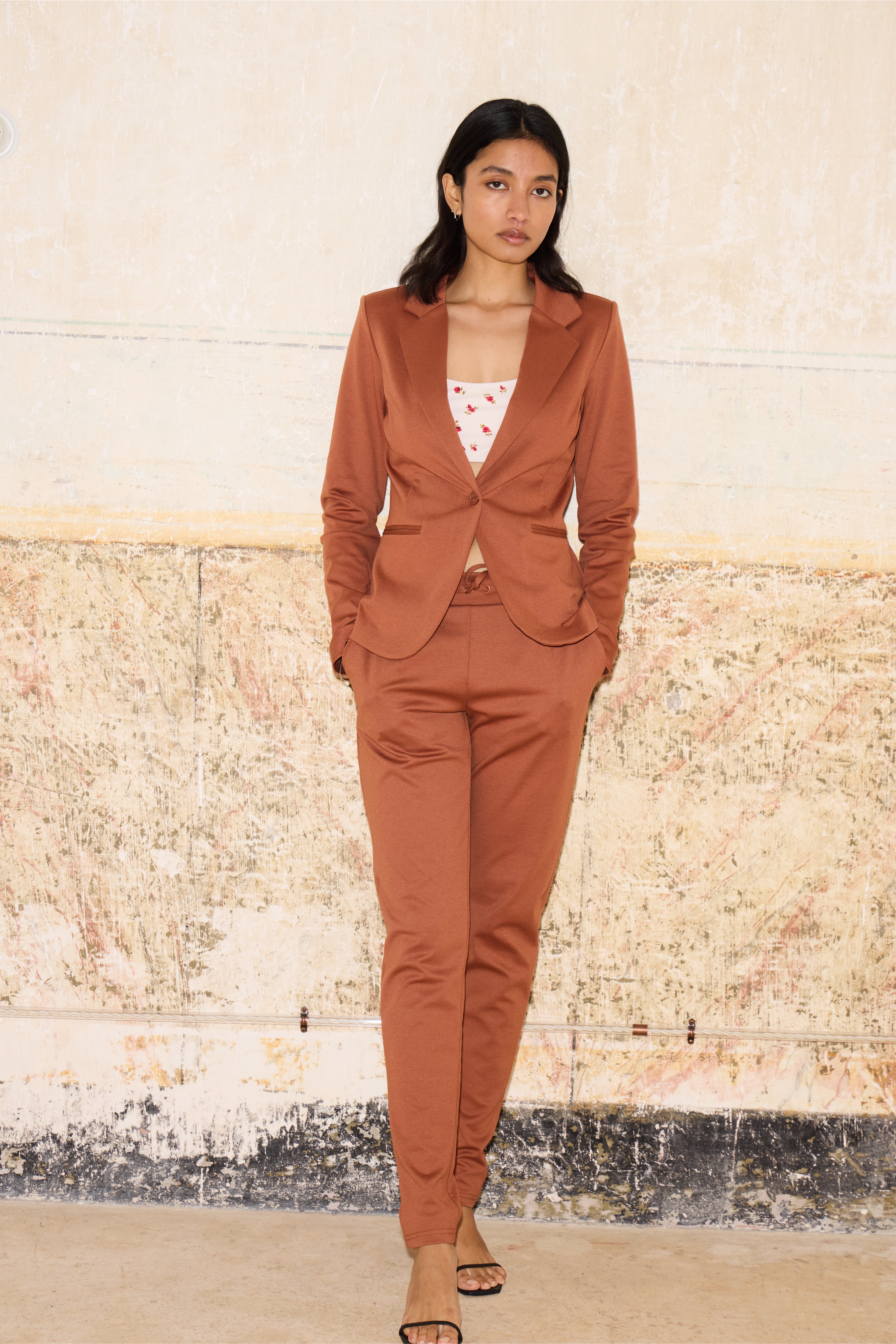 IHKATE Trousers LOCATION NONE 20105036-181242