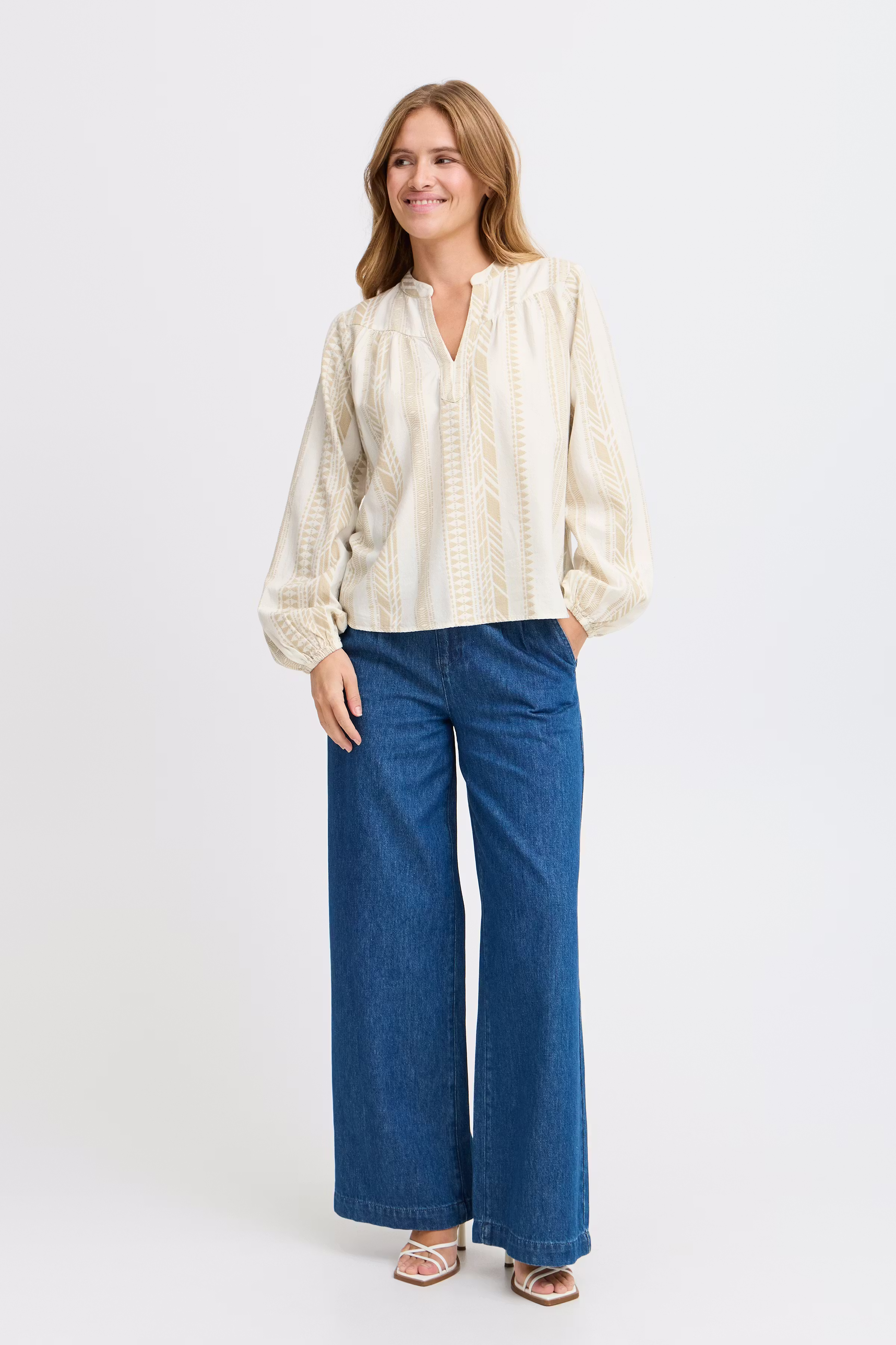 PZTIONA blouse LOOKBOOK FRONT 50208599-110105