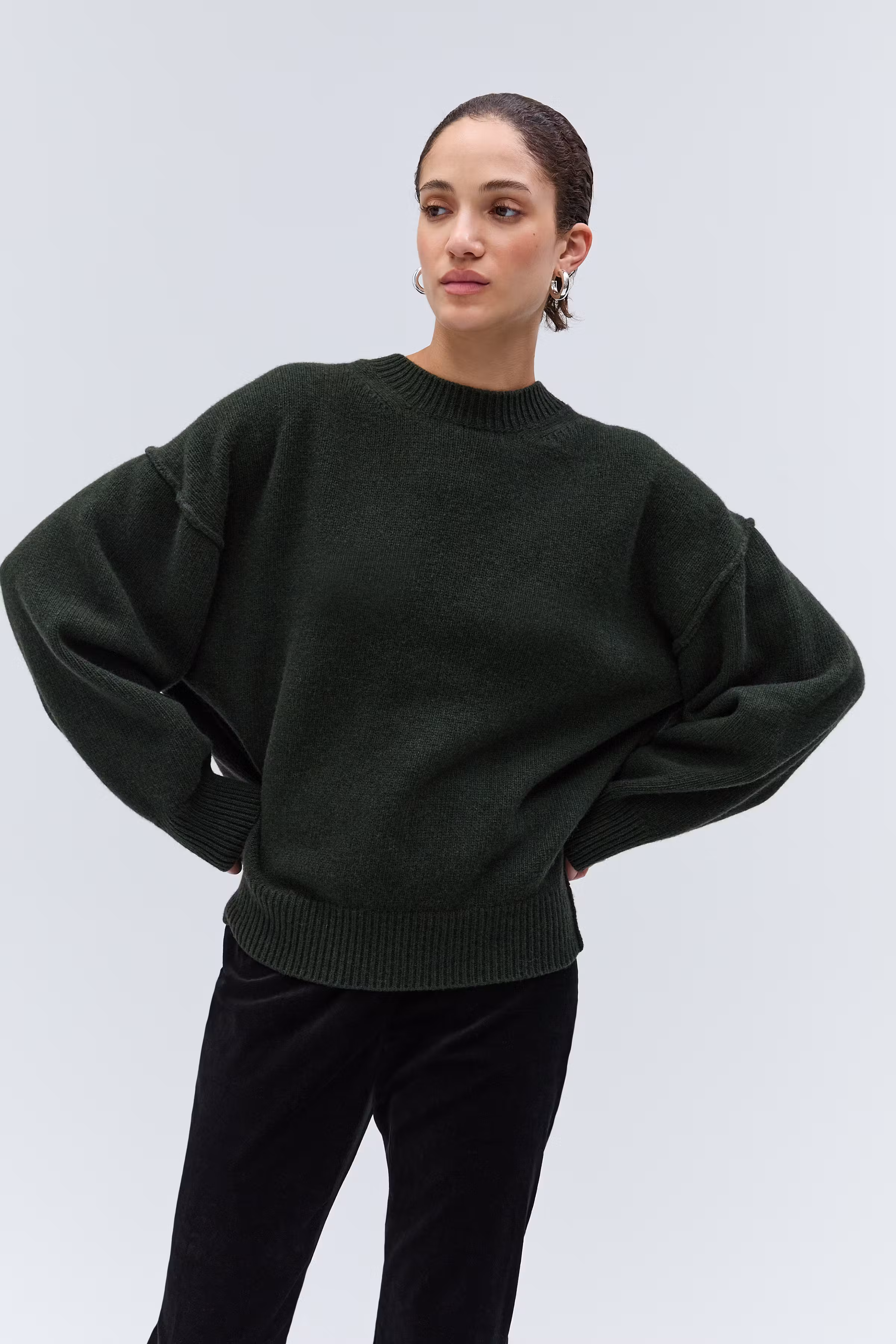 IOKassidy Pullover LOOKBOOK FRONT 30600034-GR504