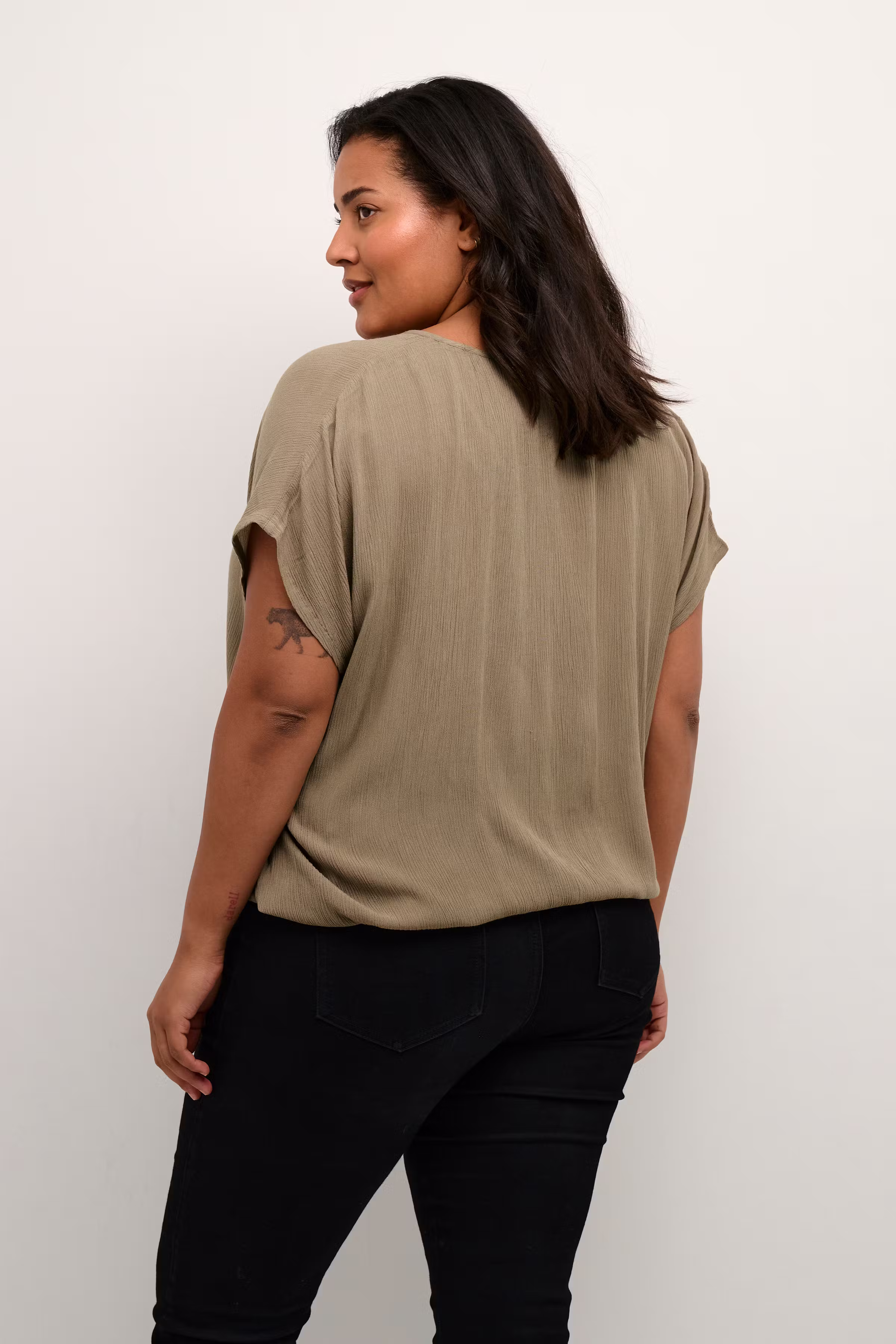 KCami Blouse LOOKBOOK BACK 10580267-171115