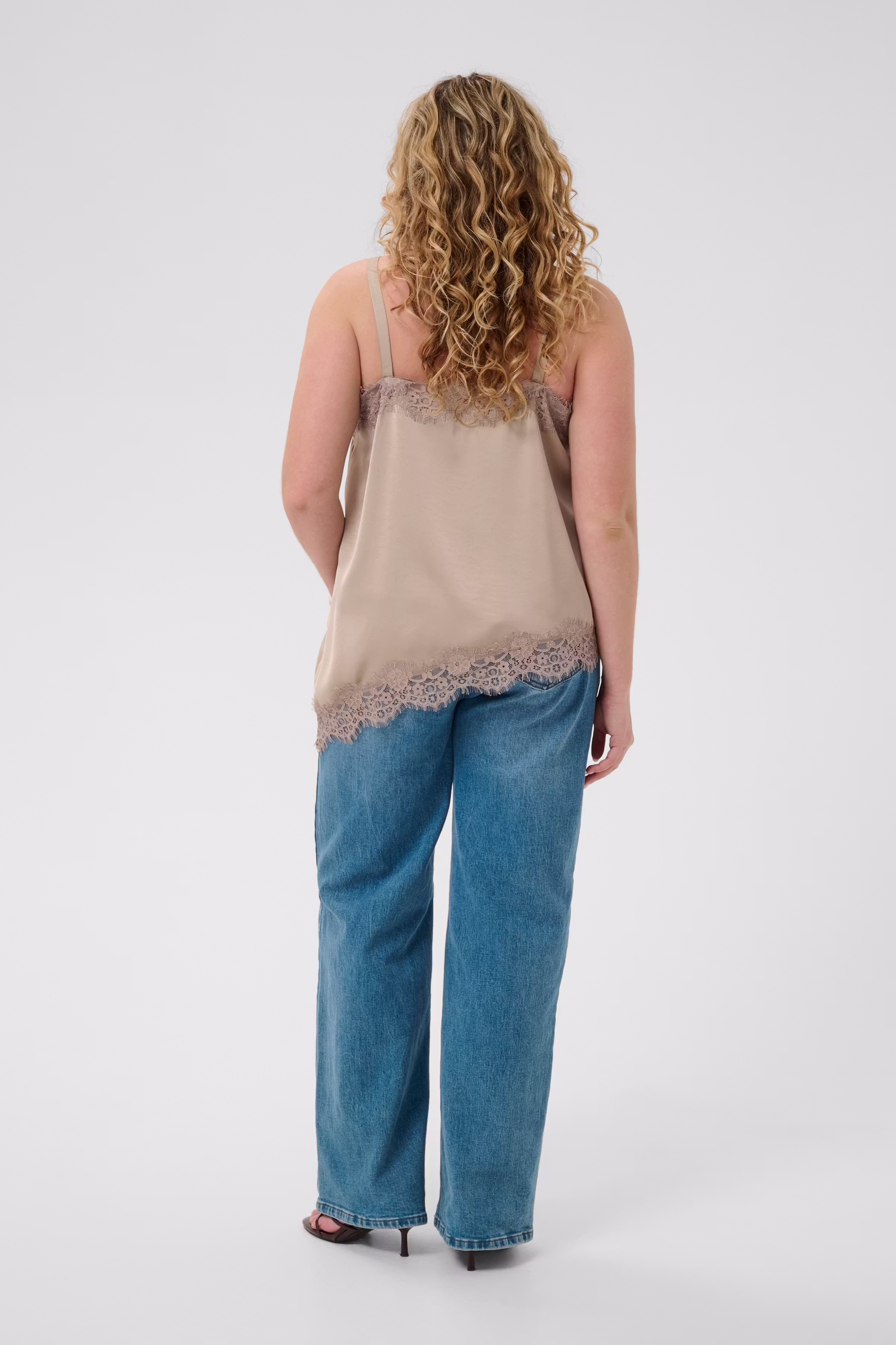 KCjanie Top LOOKBOOK BACK 10584626-106908