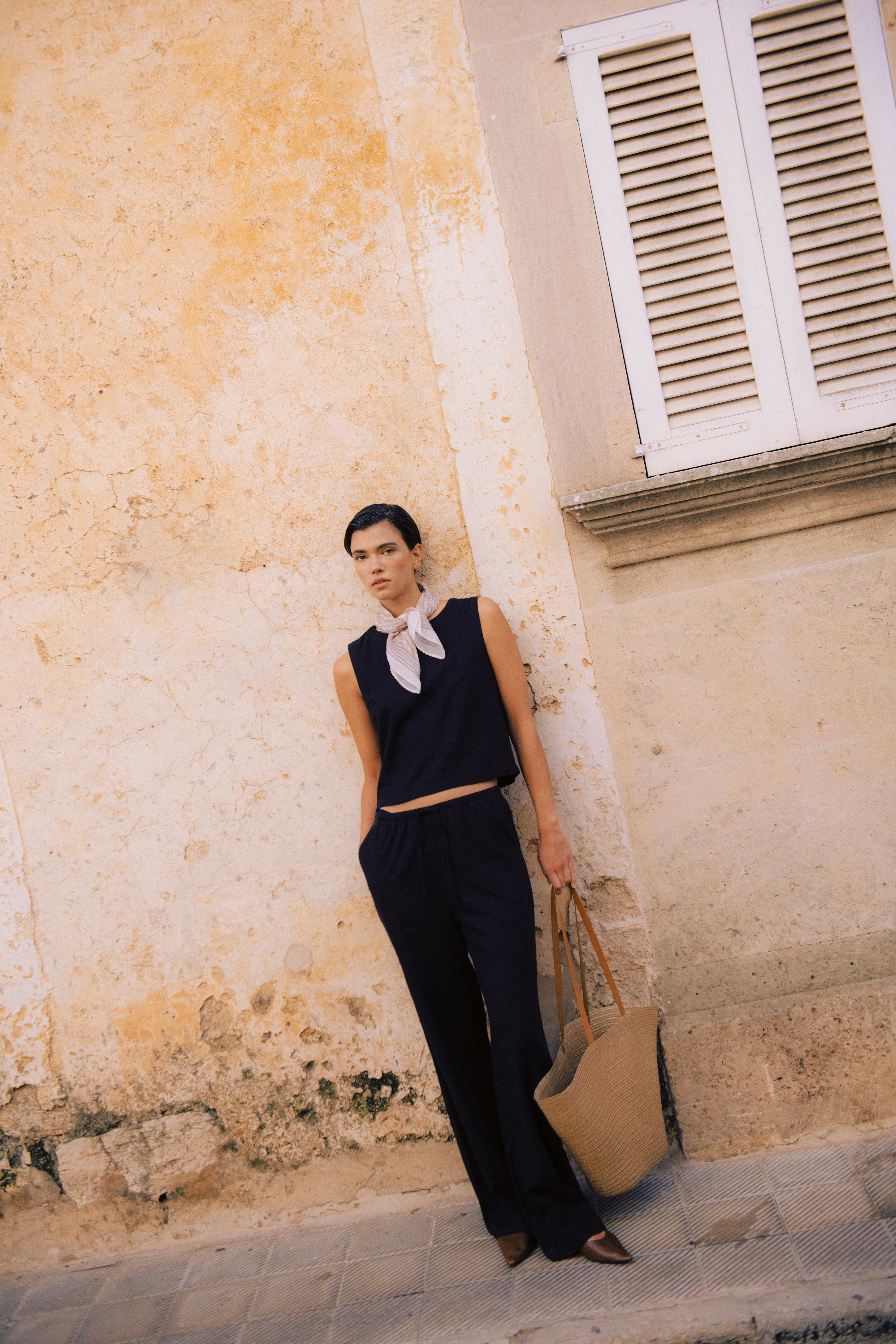 BYFALAKKA Broek LOCATION NONE 20818829-194008