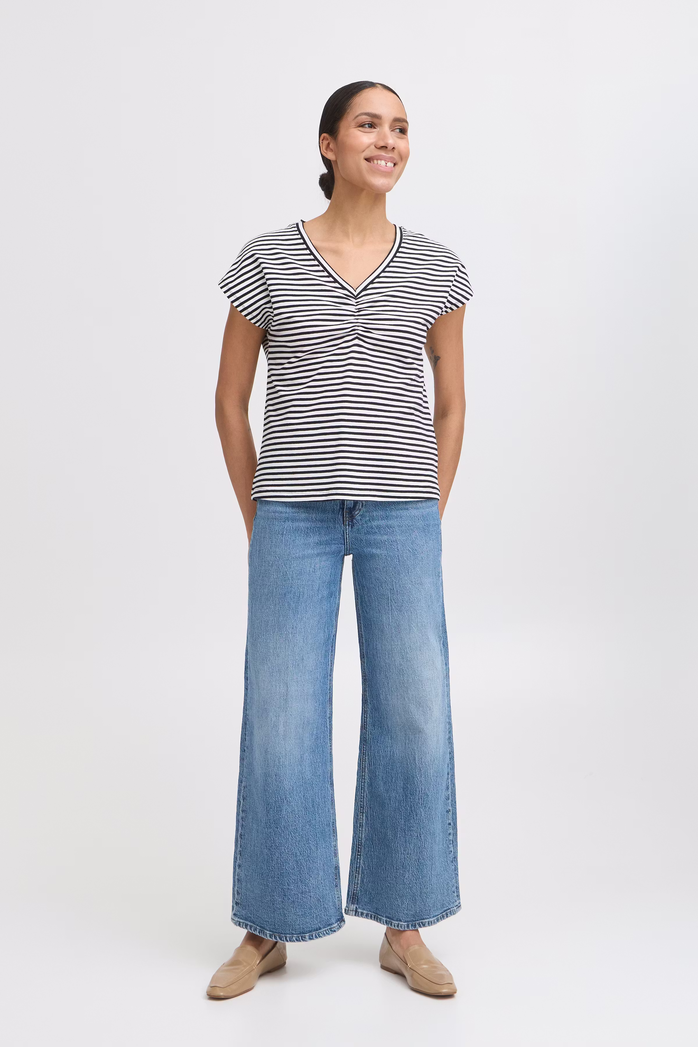 BYPANDINNA T-shirt LOOKBOOK FRONT 20816853-204753