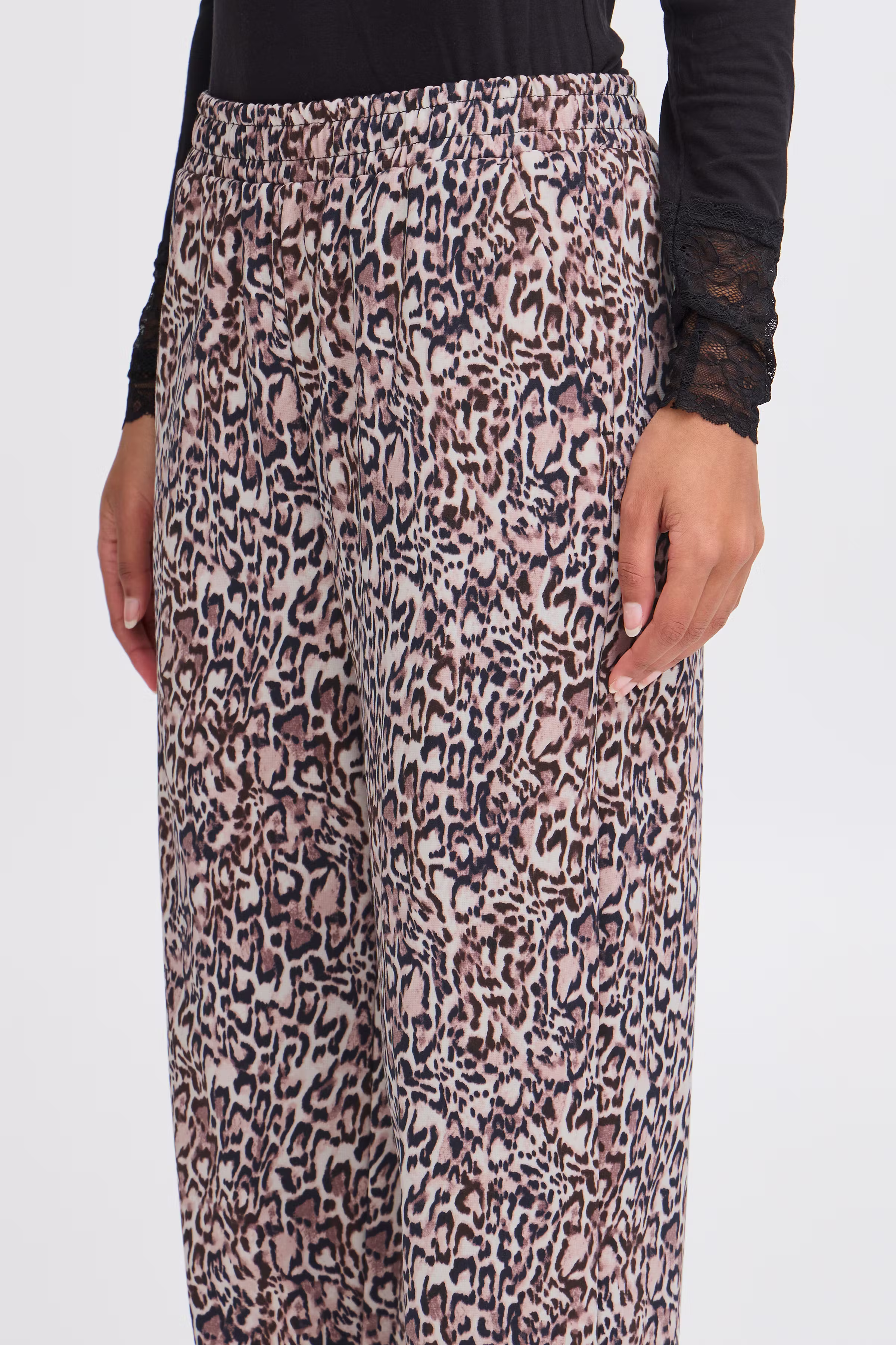 IHKATE Casual broek LOOKBOOK DETAIL 20122490-203979