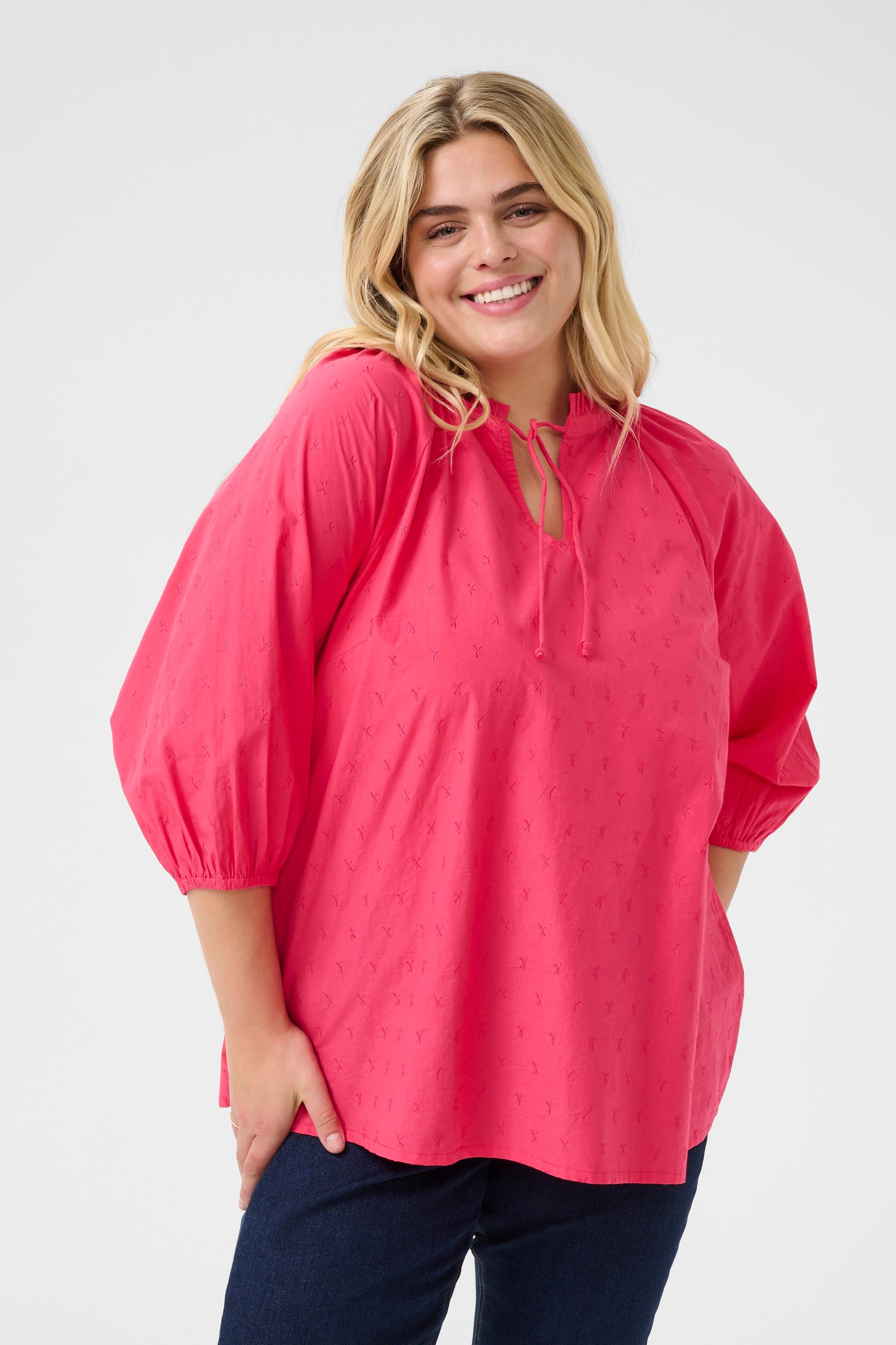 KClulla Blouse LOOKBOOK FRONT 10583009-107292