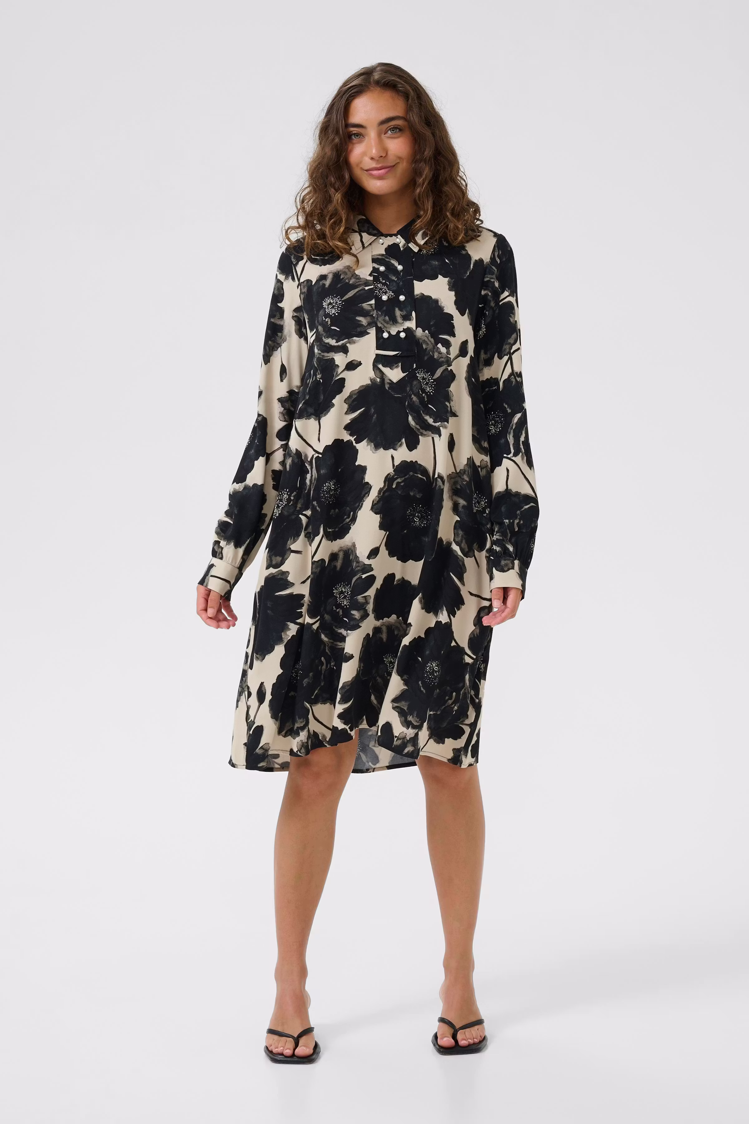 CUrachel Kjole LOOKBOOK FRONT 50112378-108570