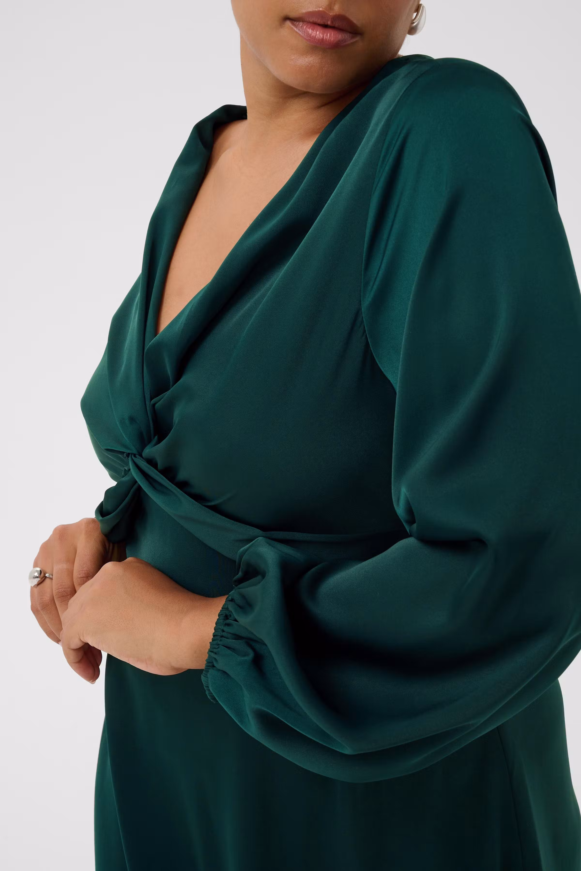KCjamie Kleid LOOKBOOK DETAIL 10584343-190509