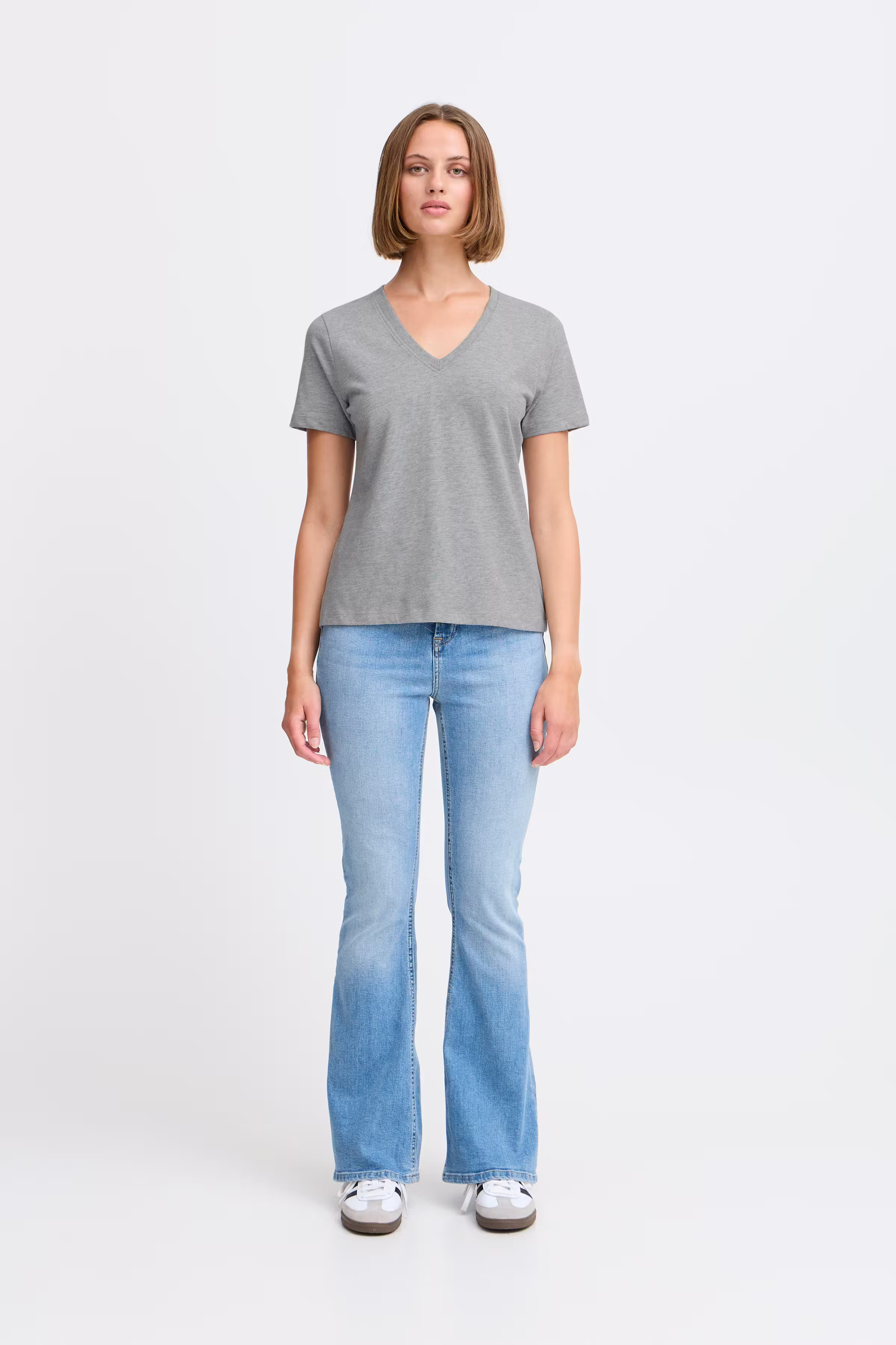 IHPALMER V-neck T-shirt LOOKBOOK FRONT 20120348-200318