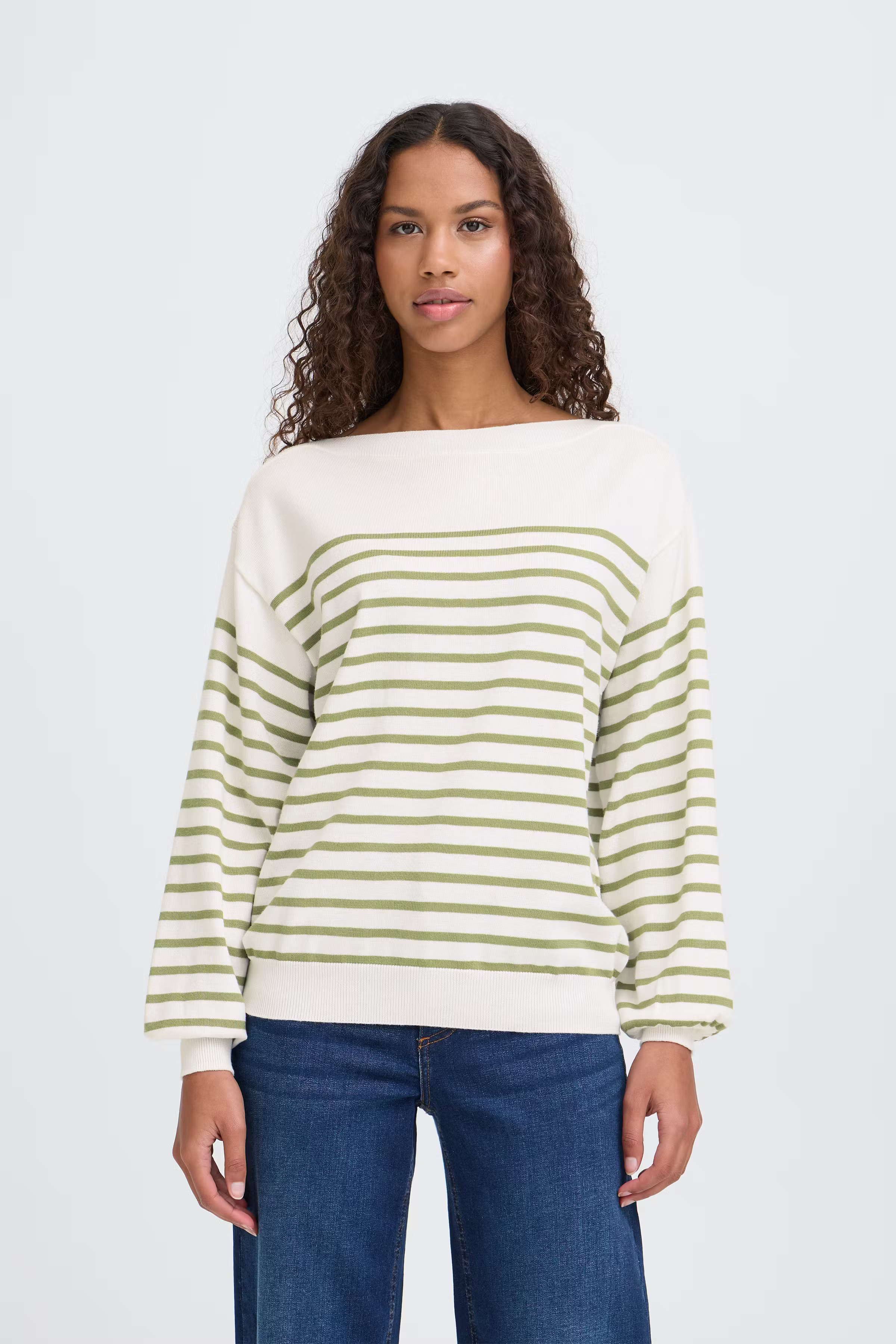 IHLULS Boat neck Pullover LOOKBOOK FRONT 20125811-900007011